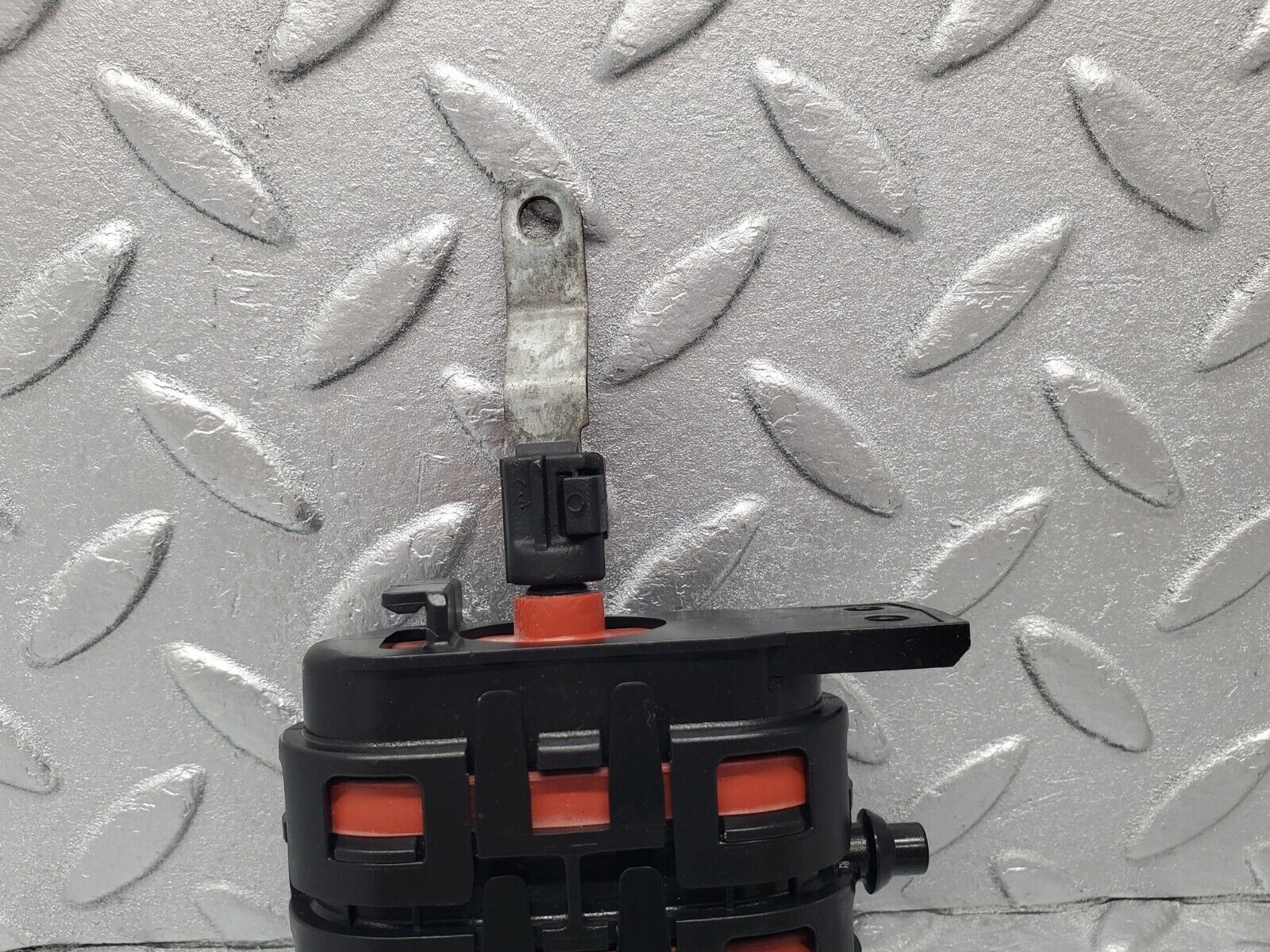 46941 Mercedes-Benz R129 320SL Coupe Heater Box Vacuum Actuator