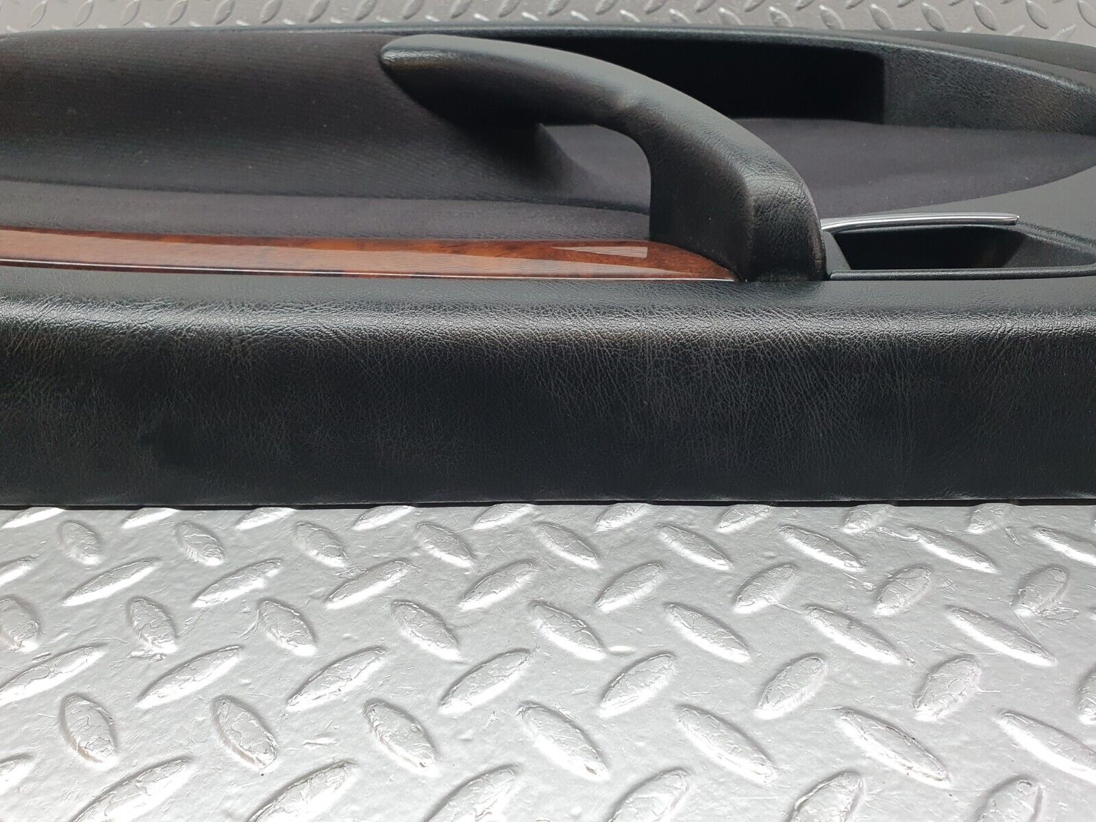 41771 Mercedes-Benz W202 C200 Front Right Door Card 2027601261