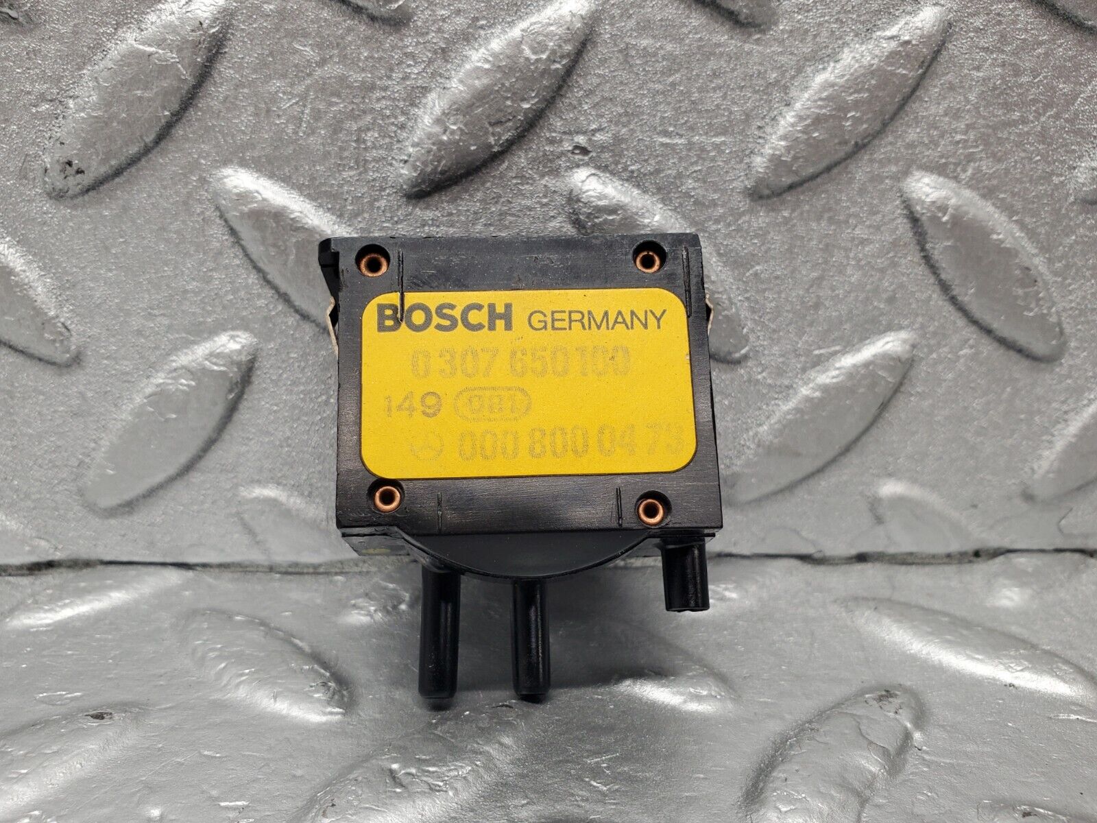 46546 Mercedes-Benz C123 280CE Coupe Headlight Level Switch 0008000473 0307650100