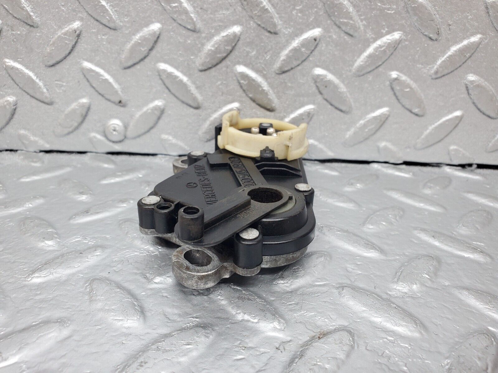 44569 Mercedes-Benz W123 280E Reverse Light Switch 722.309 0005454906