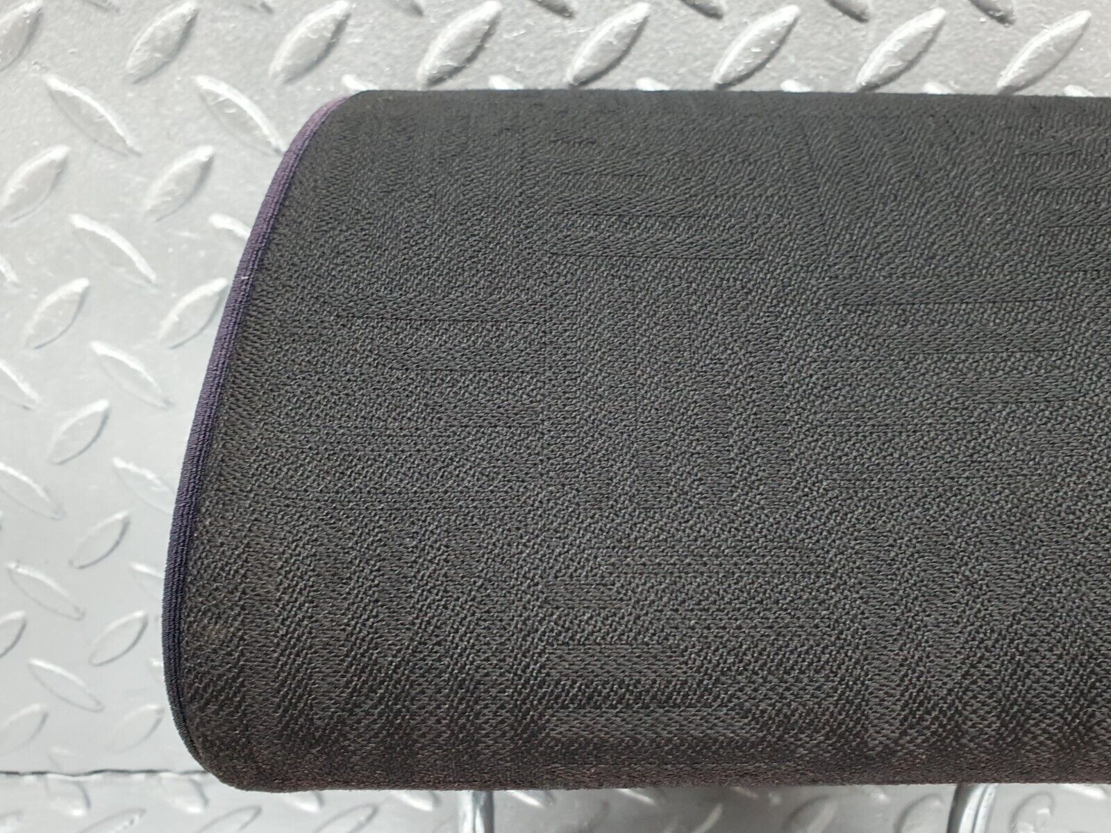 41829 Mercedes-Benz W202 C200 Rear Right Headrest