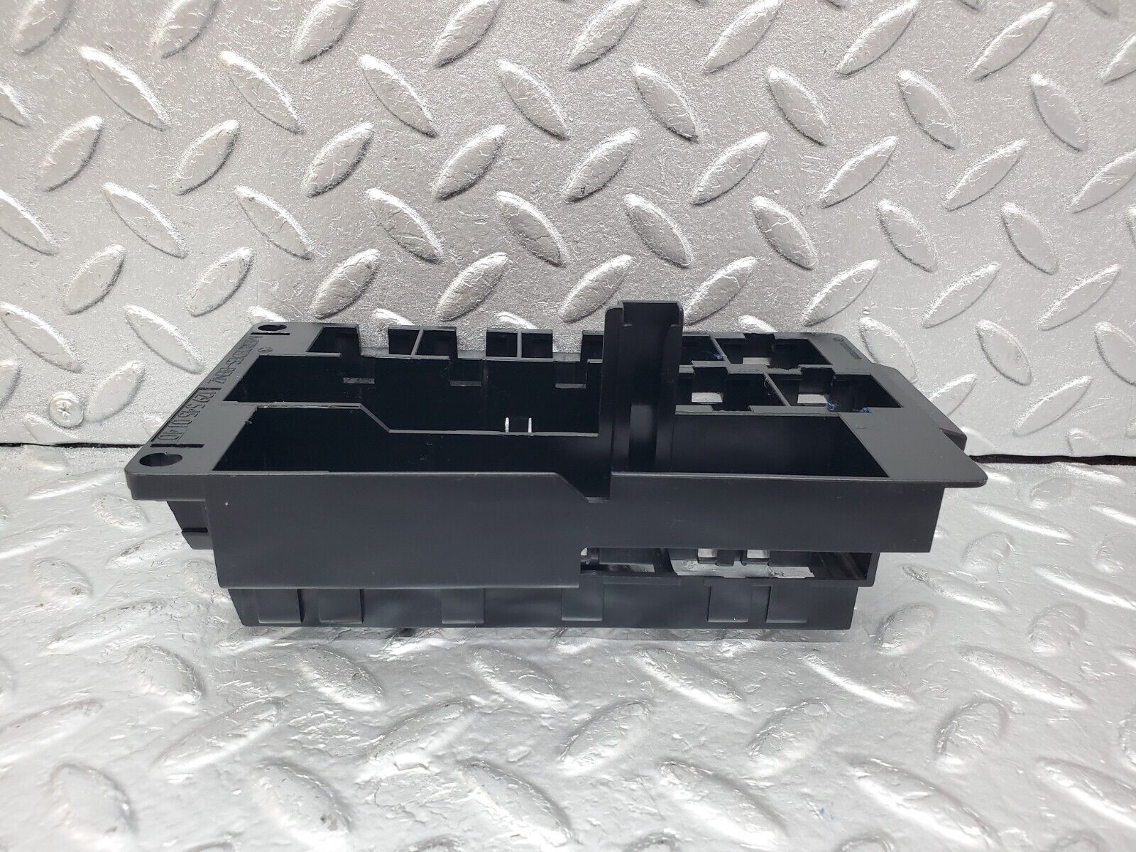 44916 Mercedes-Benz R129 300SL Coupe Relay Bracket 1295450140