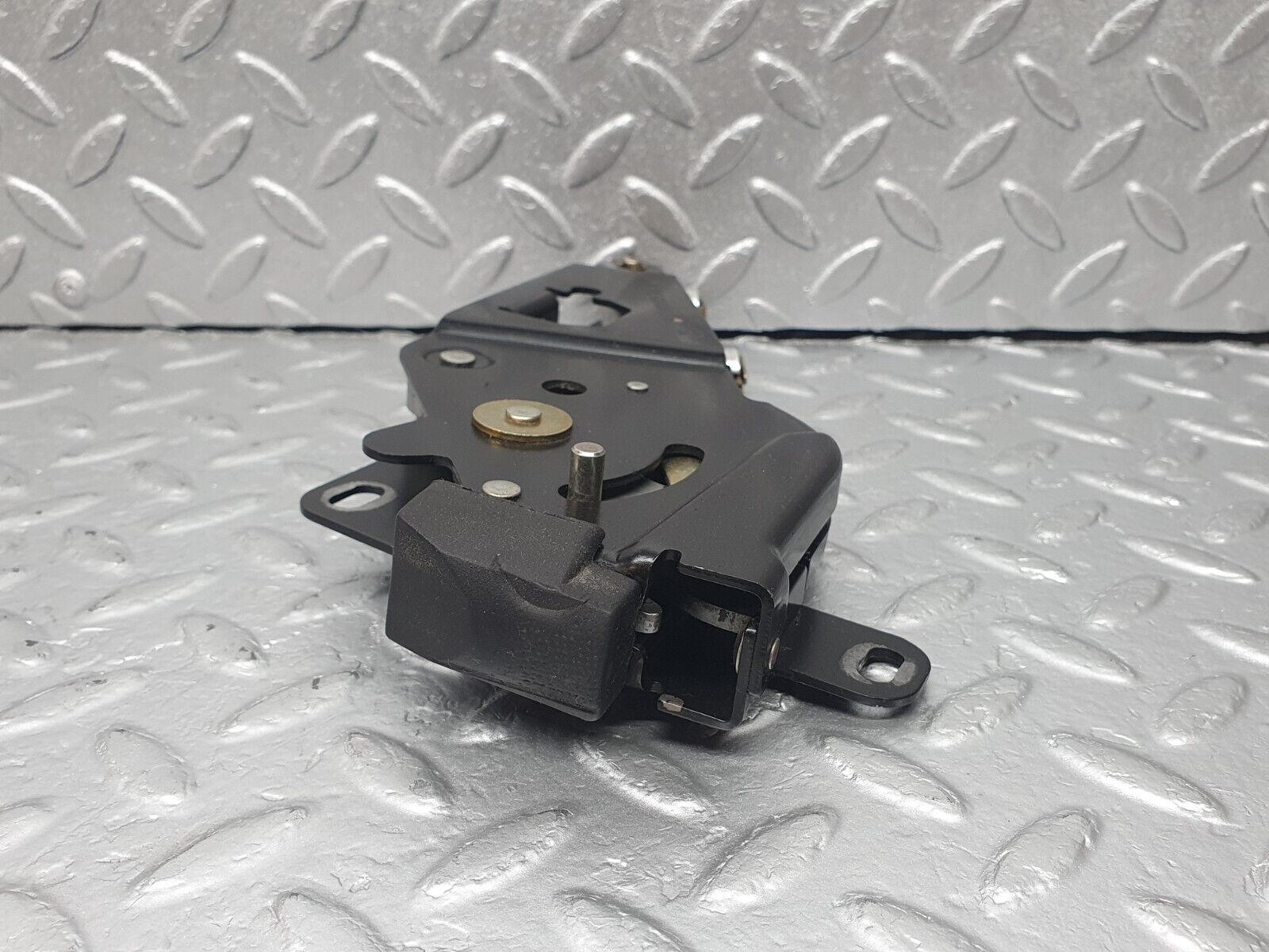 42484 Mercedes-Benz R129 320SL Coupe Roof Lock Left Side 1298001574