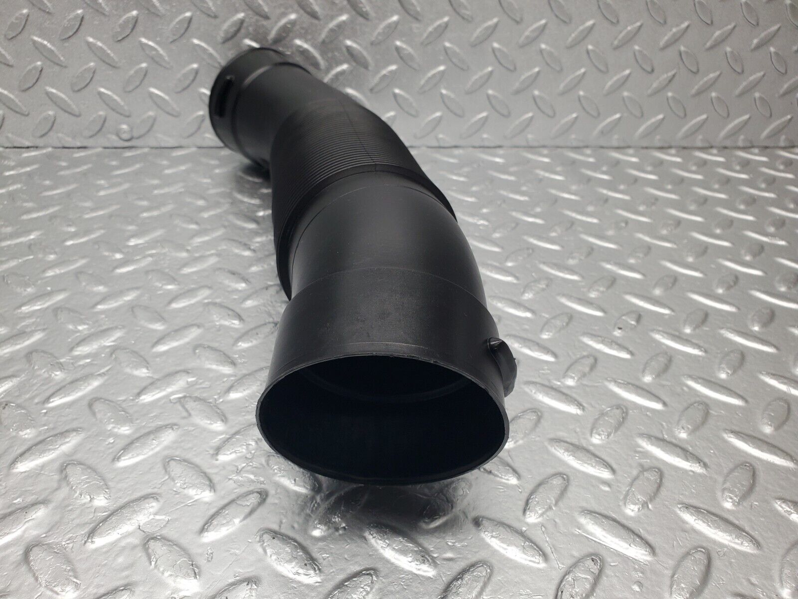 46843 Mercedes-Benz R129 320SL Coupe Air Intake Suction Pipe Right 1120940082