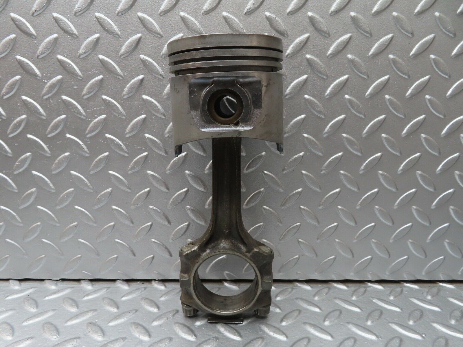 20667 Mercedes-Benz R107 450SL Piston With Connecting Rod 92.00 mm