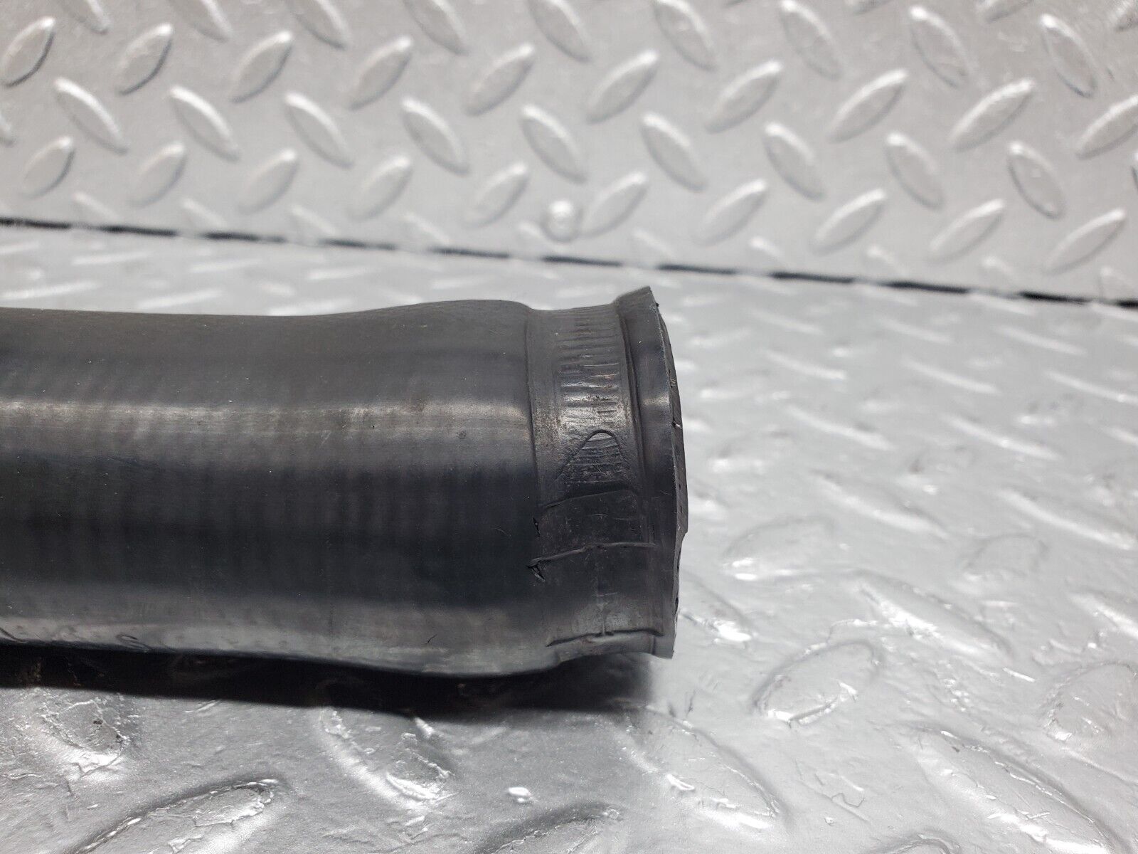 45097 Mercedes-Benz R129 300SL Coupe Radiator Upper Coolant Hose 1295010182