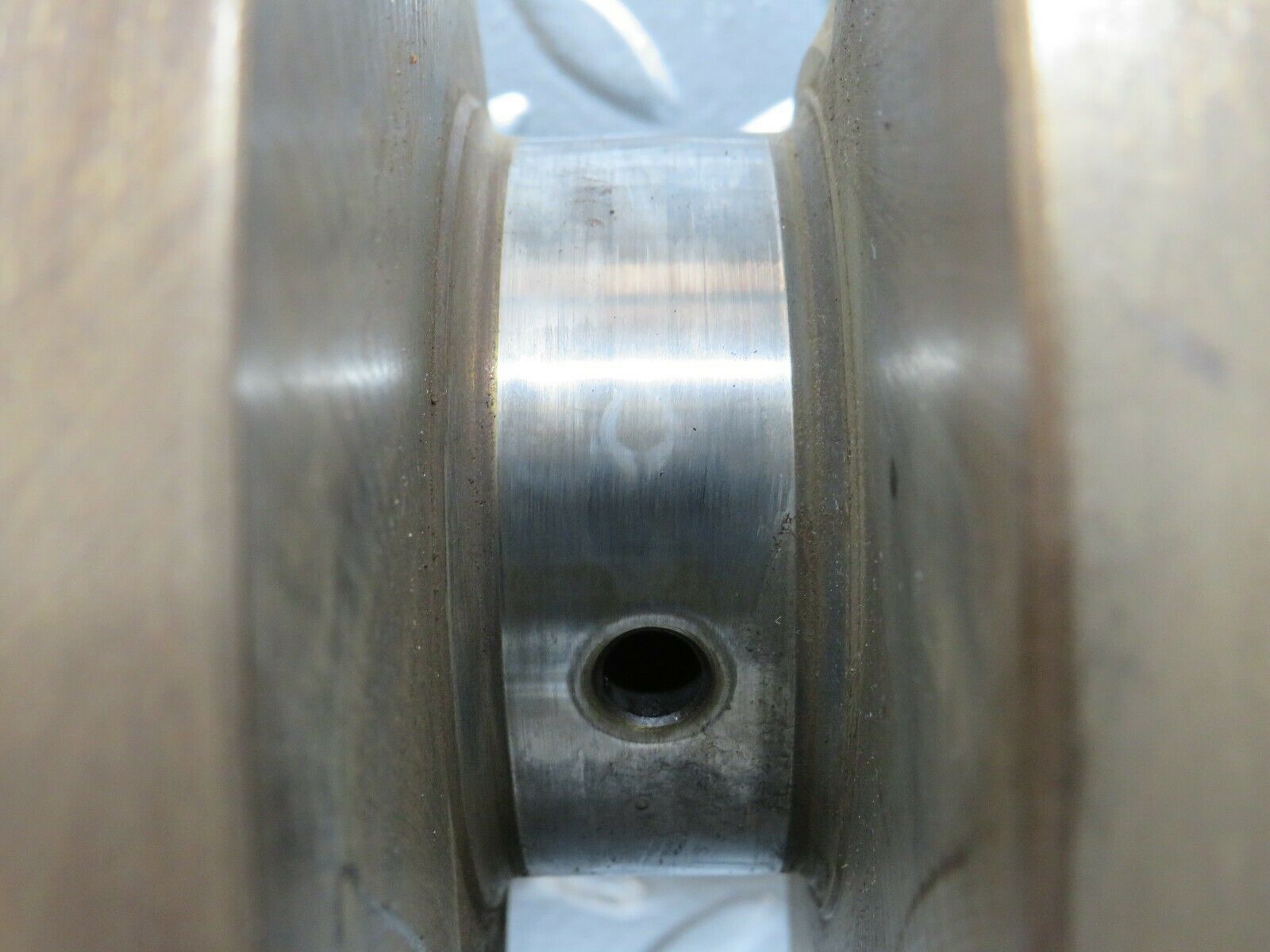 23879 Mercedes-Benz R107 450SL Crankshaft 1170311001