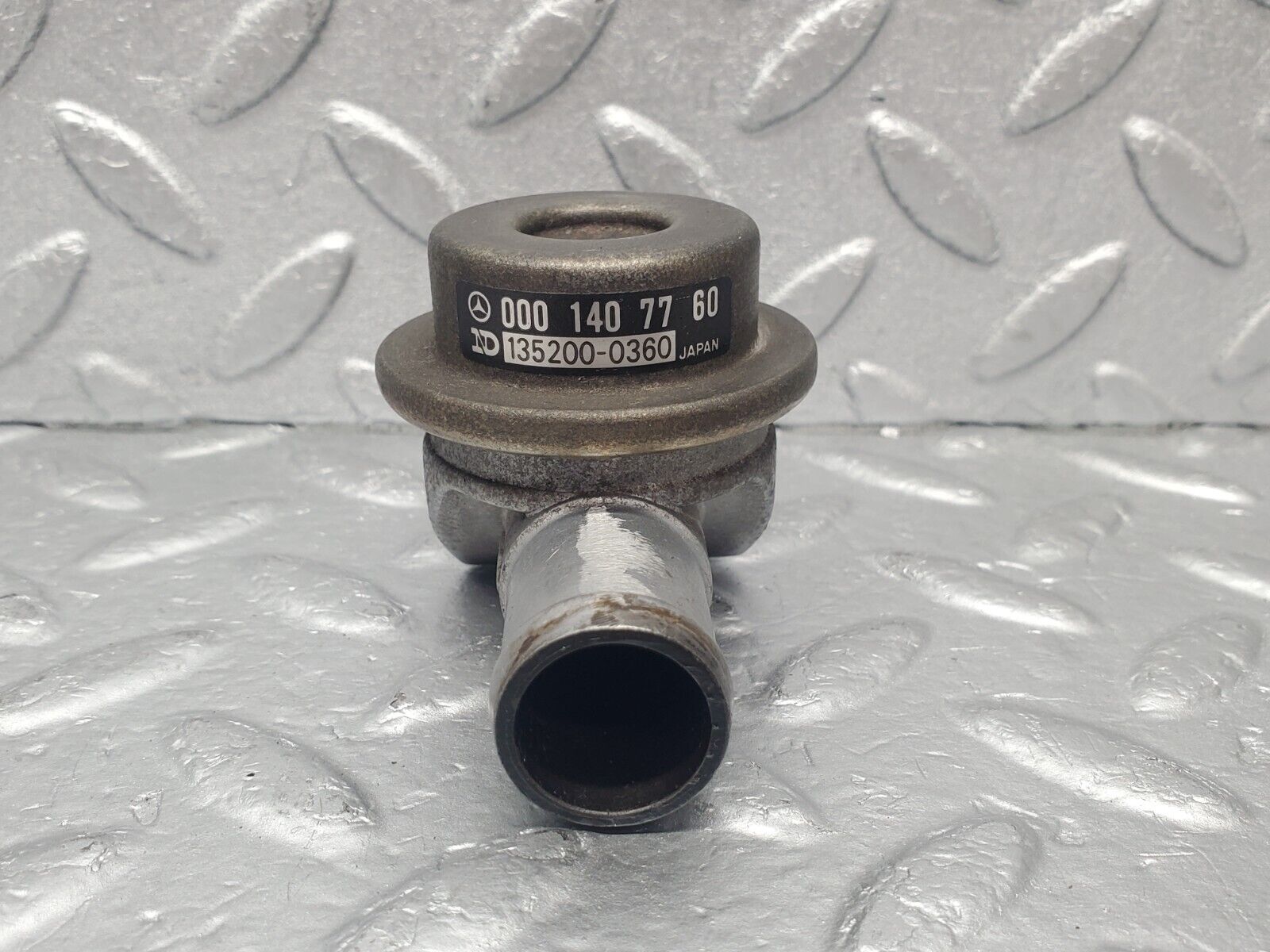 46205 Mercedes-Benz W124 280E Air Control Valve 0001407760