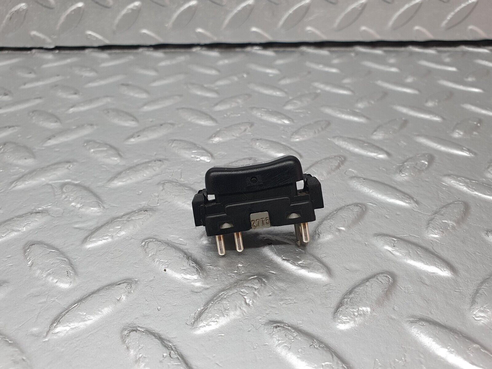 42389 Mercedes-Benz R129 320SL Coupe Right Door Window Switch 1298201410