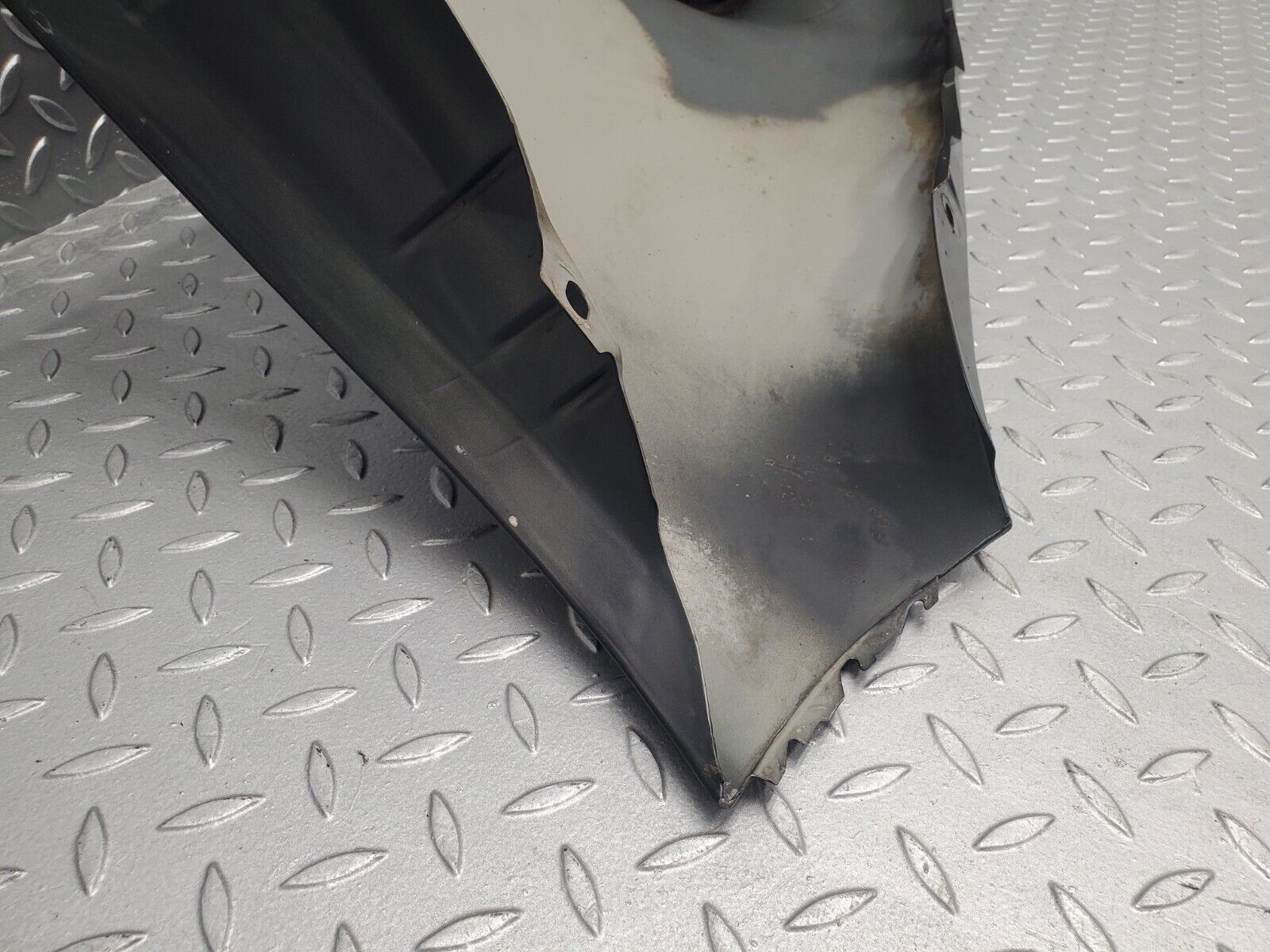 46126 Mercedes-Benz R129 Front Right Wing Fender