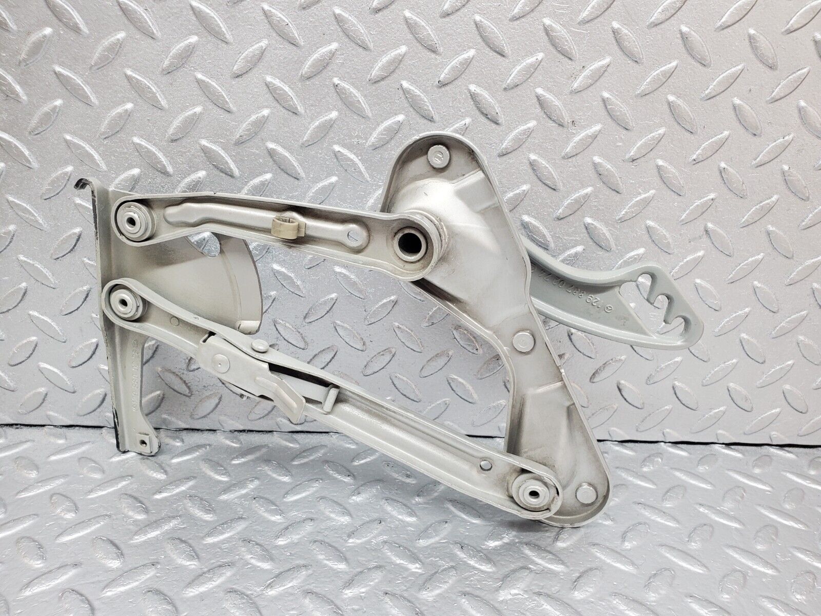 45084 Mercedes-Benz R129 300SL Coupe Bonnet Hinge Right 1298800228 1298870274