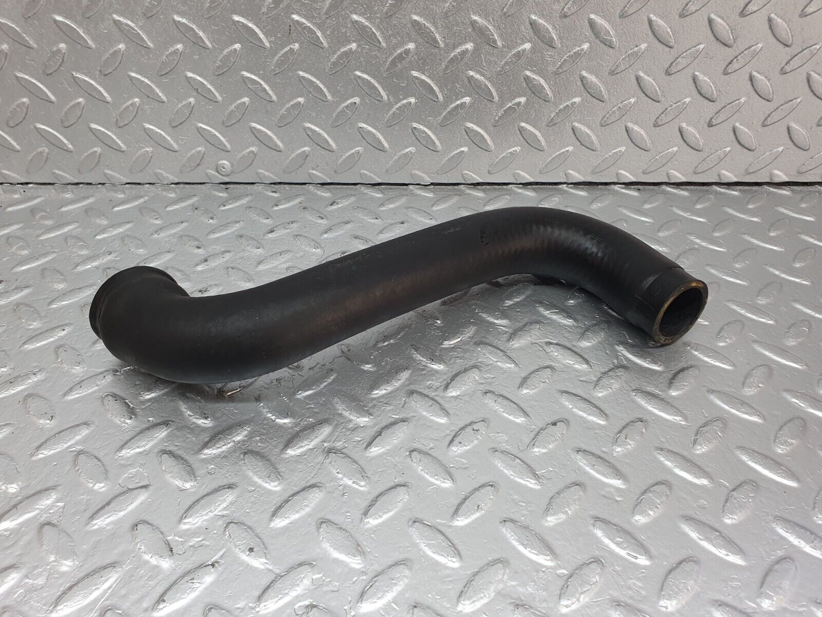 43207 Mercedes-Benz W108 280SE Radiator Upper Hose Pipe 1085010782