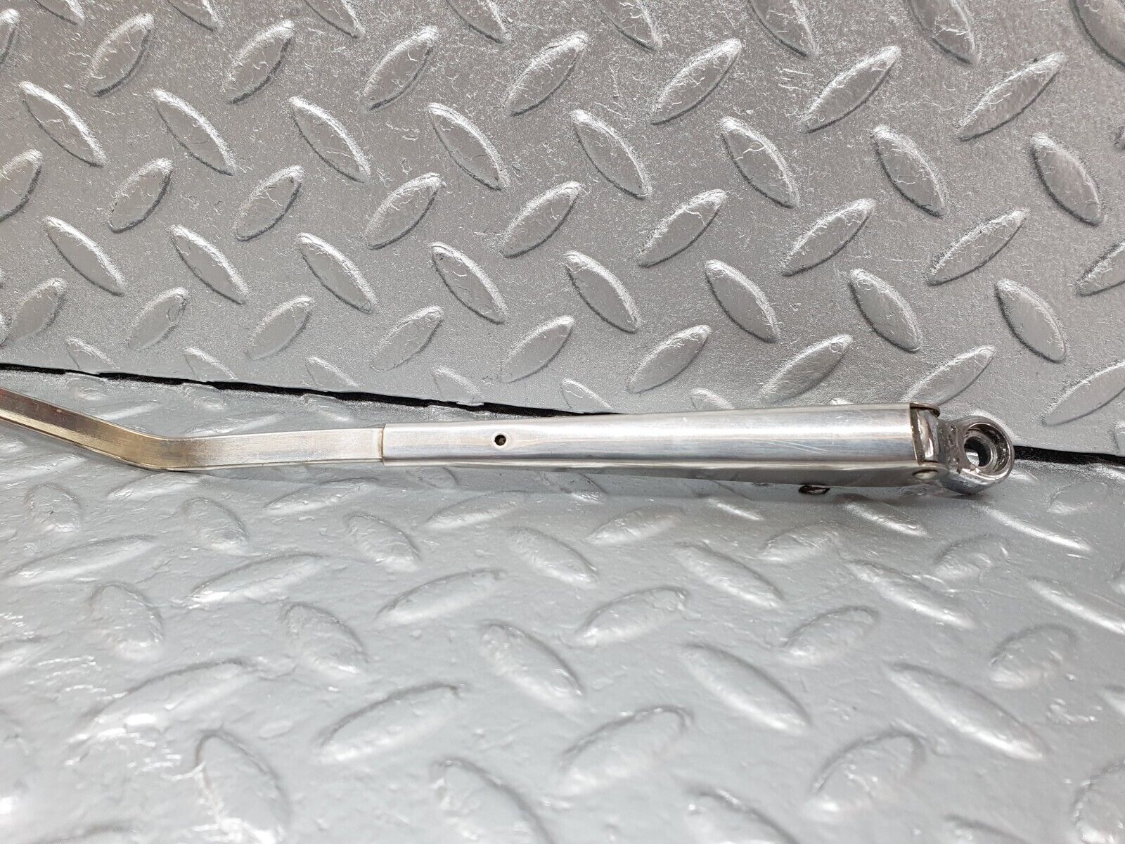 43209 Mercedes-Benz W108 280SE Windscreen Wiper Arm Right Side