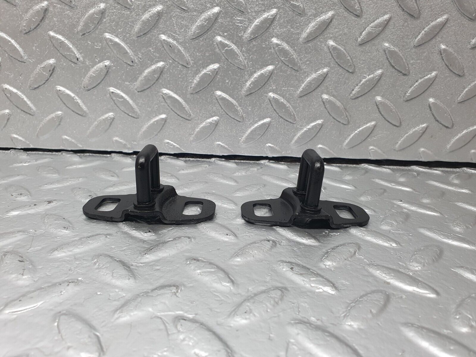 42599 Mercedes-Benz R129 320SL Coupe Bonnet Lock Latch 1298800060