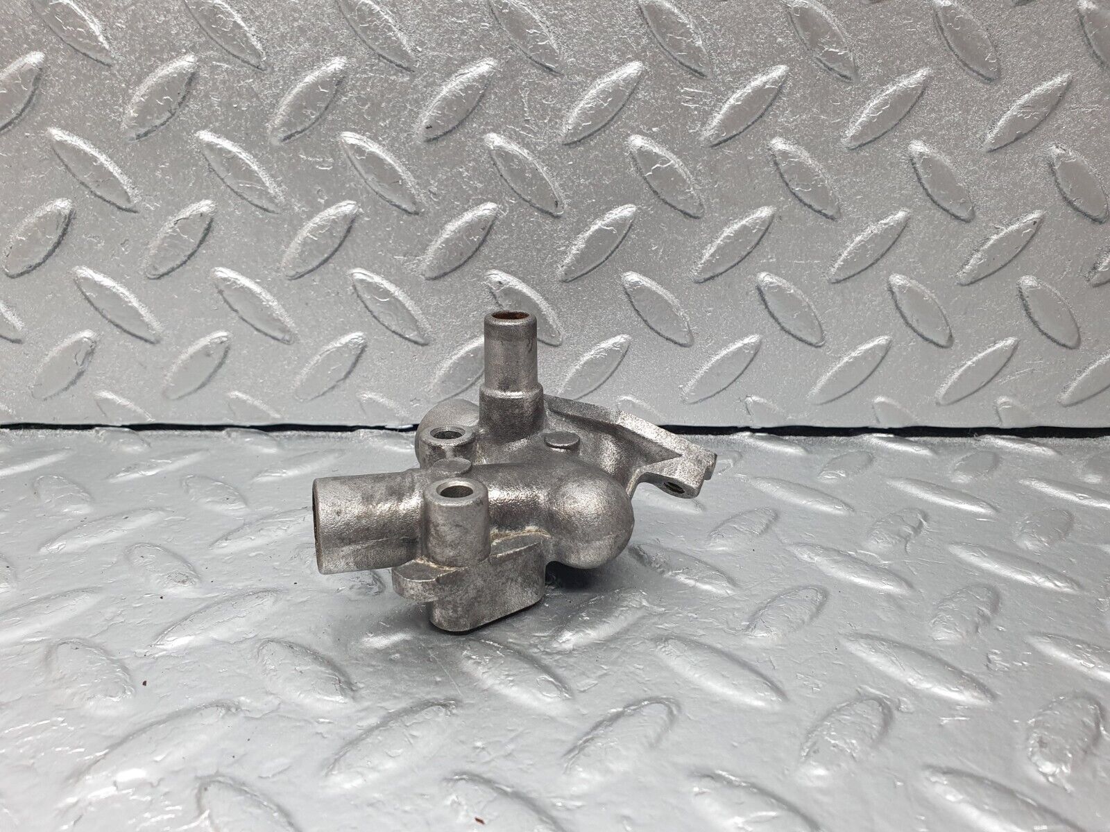 43530 Mercedes-Benz C126 380SEC Coupe Cold Start Valve Housing 1160940812