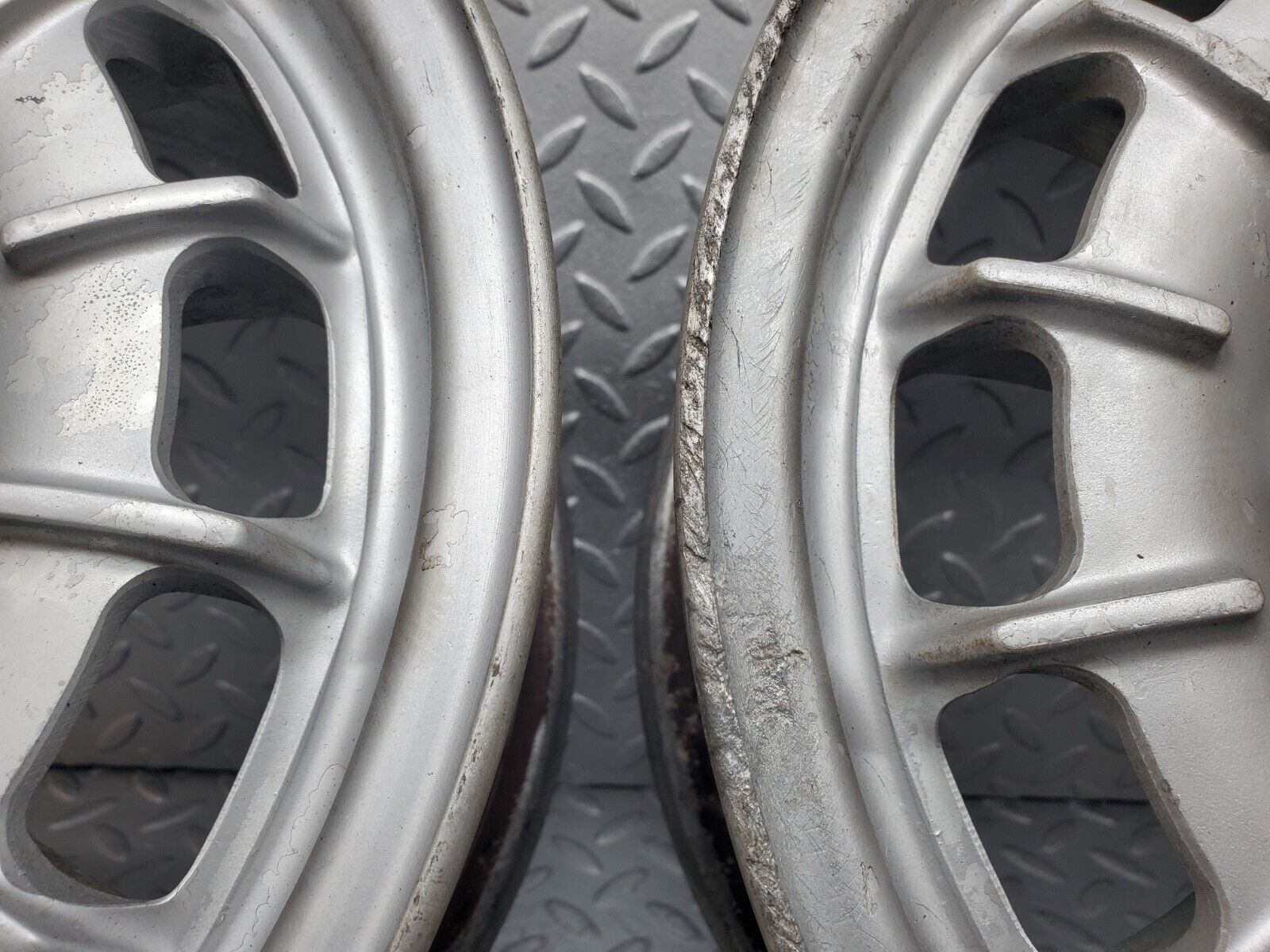 44556 Mercedes-Benz W123 Alloy Wheel Set Mexican Hat 6Jx14H2 ET30 1264001902