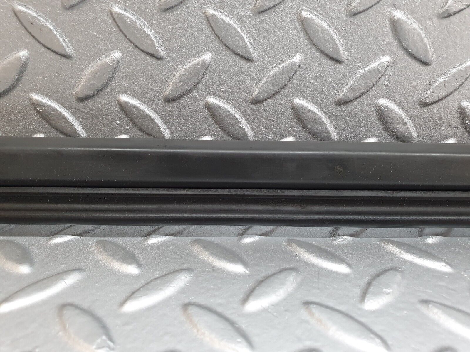 41711 Mercedes-Benz W124 200E Door Lower Sealing Rubber Trim Left