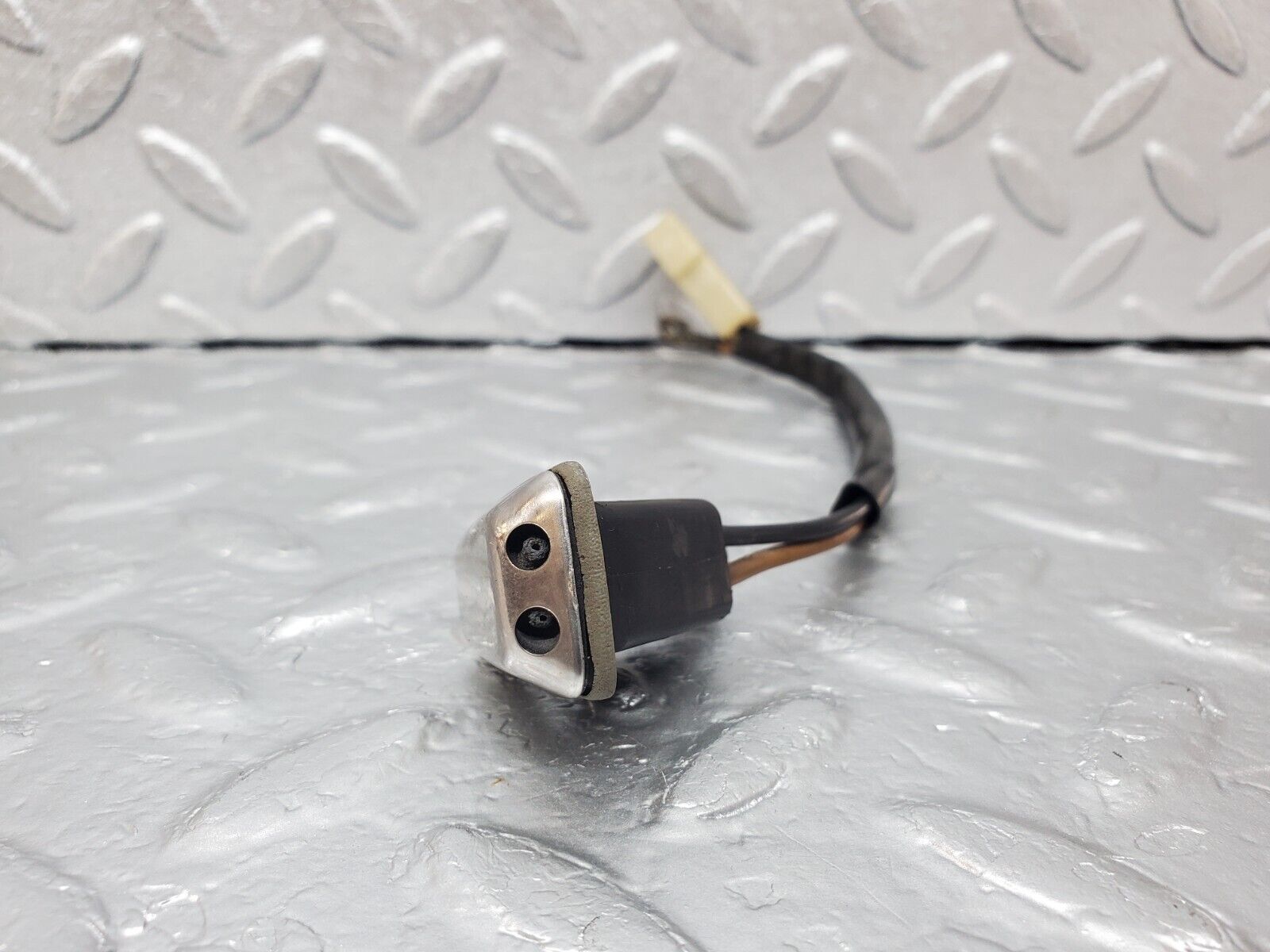 45730 Mercedes-Benz W126 420SE Windscreen Washer Nozzle