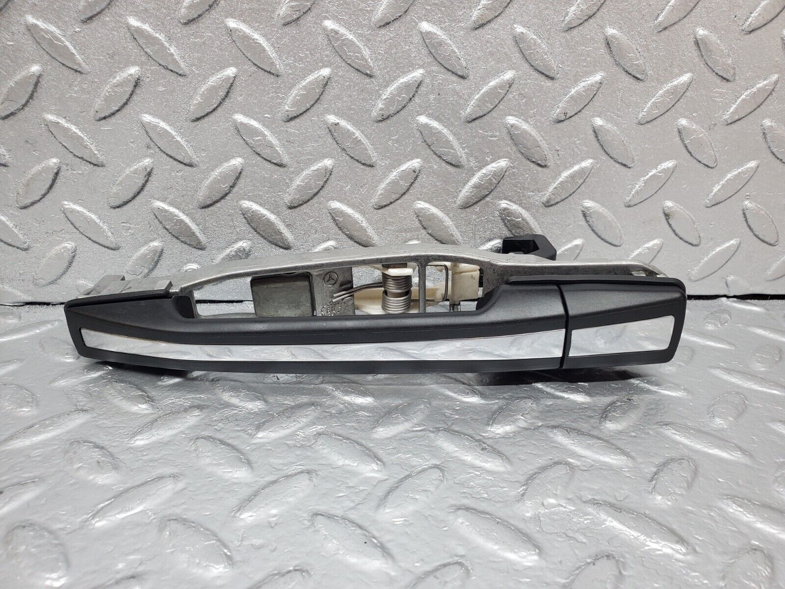 44803 Mercedes-Benz W124 220E Rear Right Exterior Door Handle