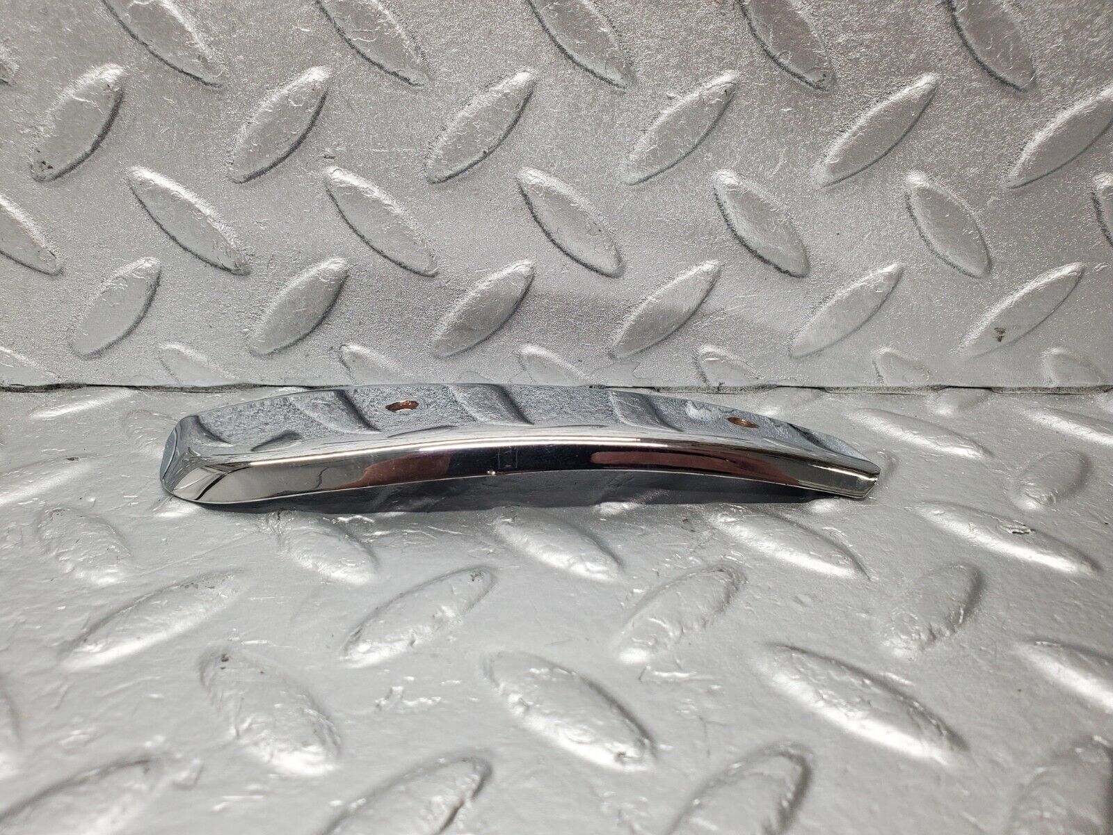 46534 Mercedes-Benz C123 280CE Coupe Left Door Chrome Front Cover
