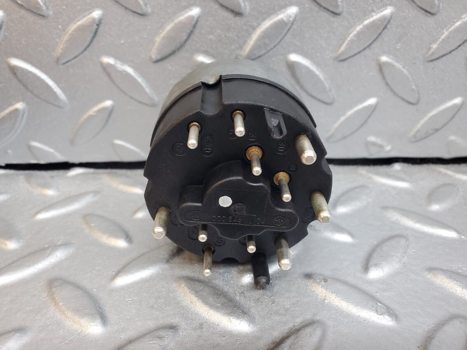 44730 Mercedes-Benz W124 220E Headlight Switch 0005456004