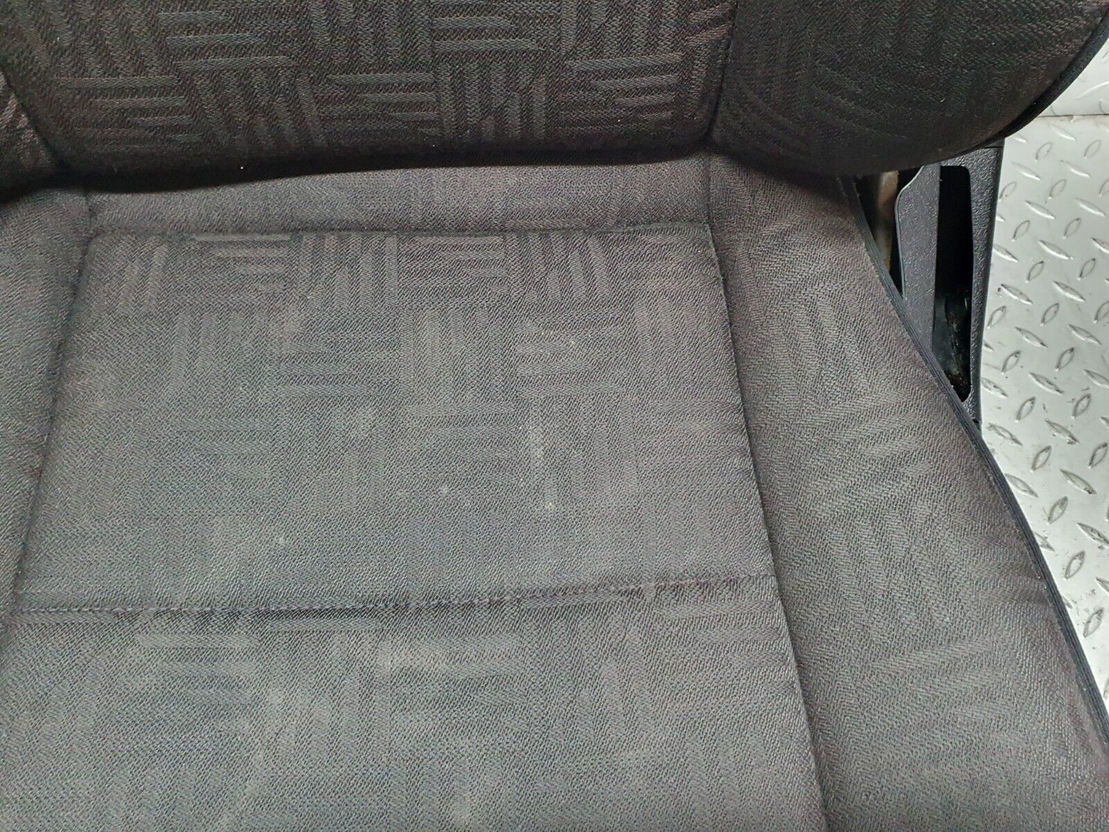 41812 Mercedes-Benz W202 C200 Front Left Passenger Seat