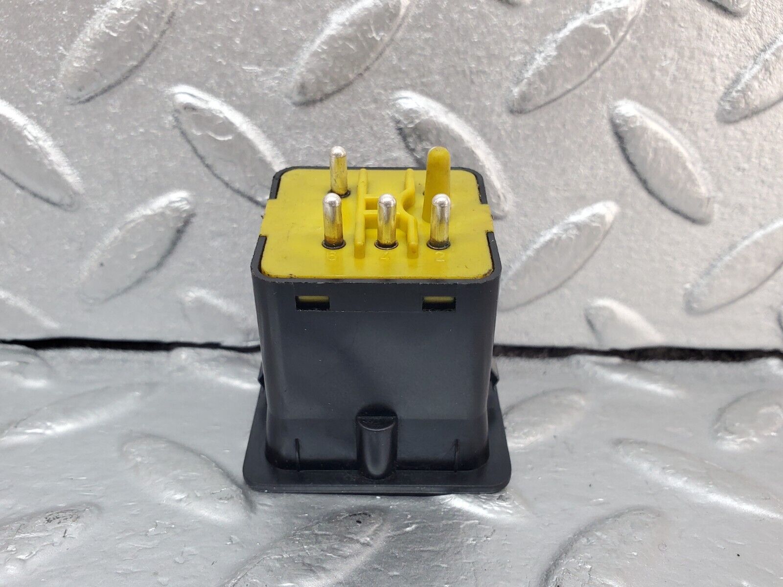 44356 Mercedes-Benz W123 280E Mirror Control Switch 2018200610