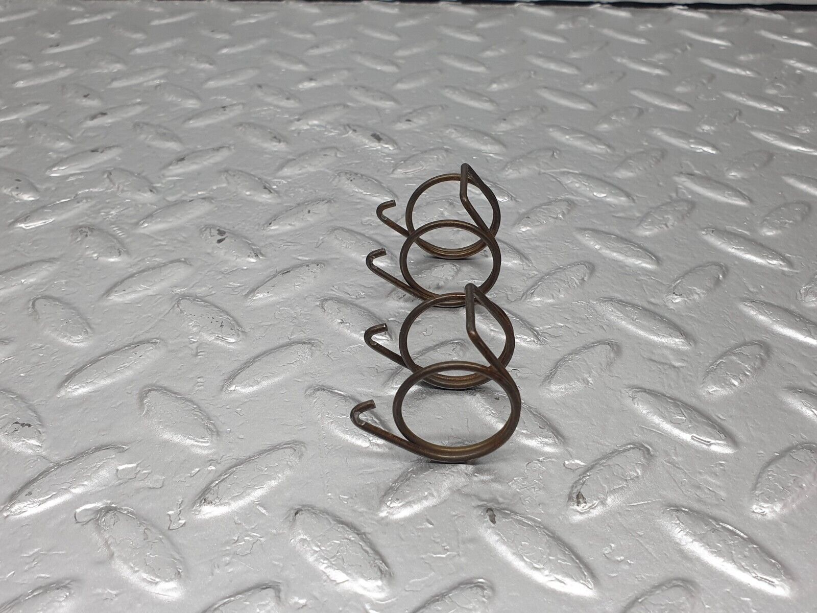 43361 Mercedes-Benz W108 280SE Valve Rocker Arm With Retaining Spring