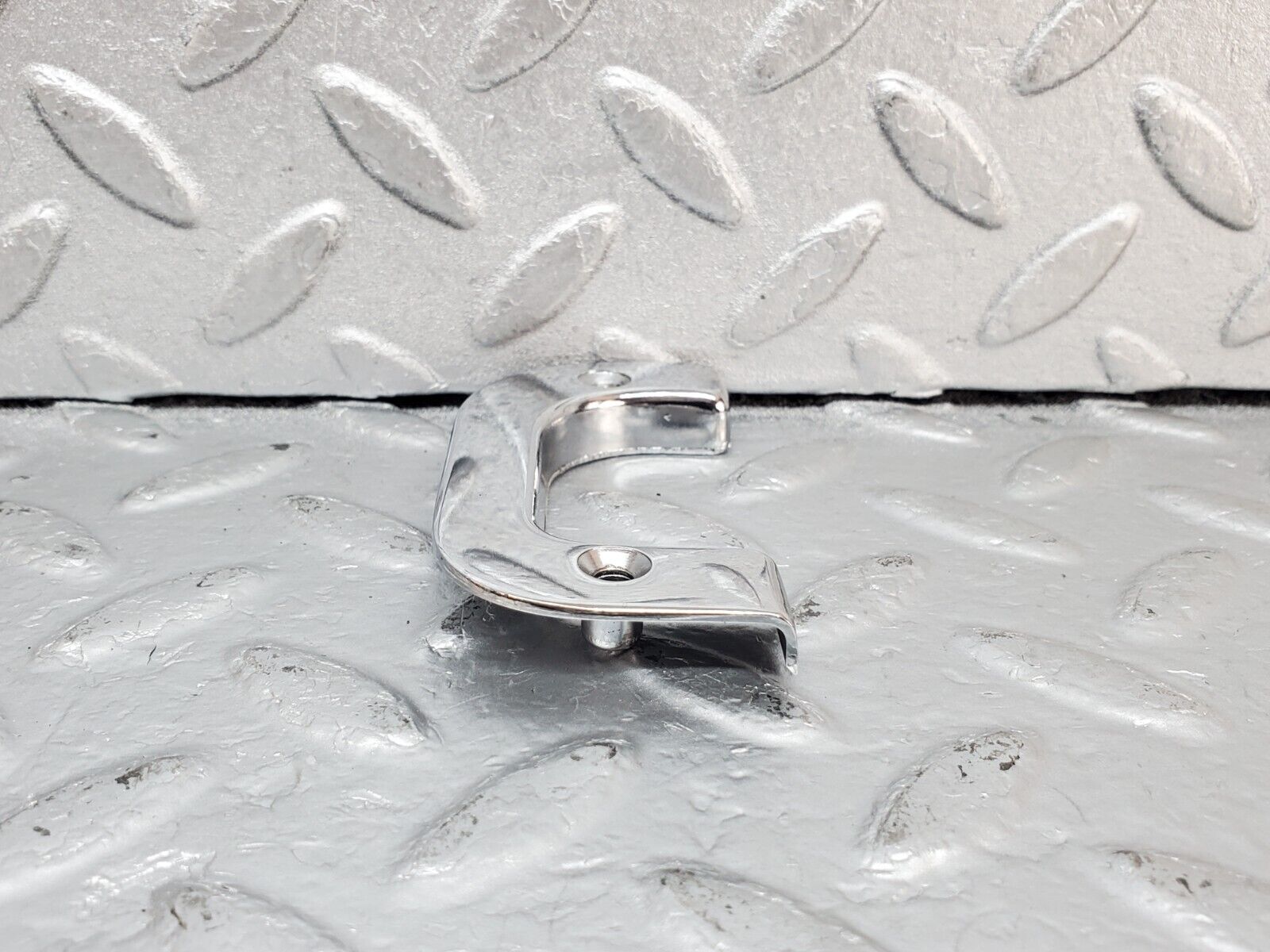 44388 Mercedes-Benz W123 280E Interior Chrome Door Latch Trim Right 1237230224