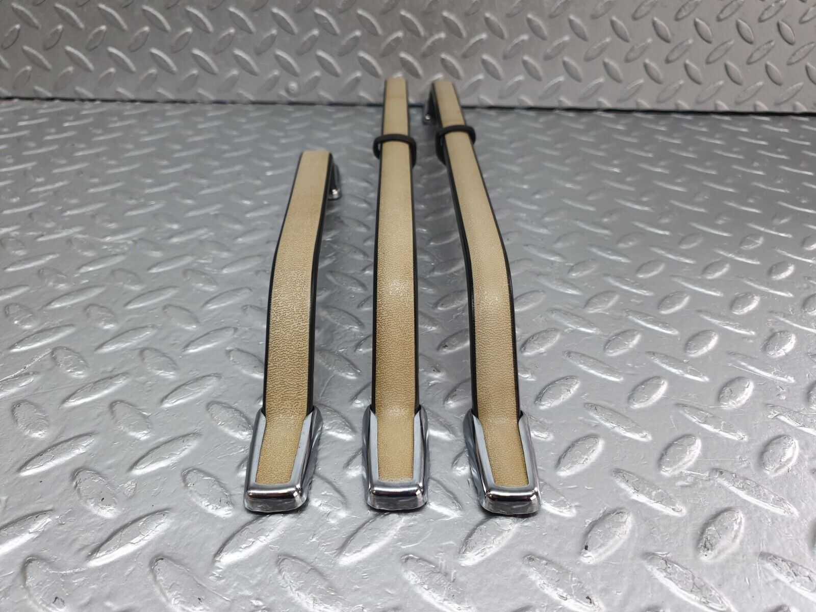 43192 Mercedes-Benz W108 280SE Interior Roof Grab Handle Set