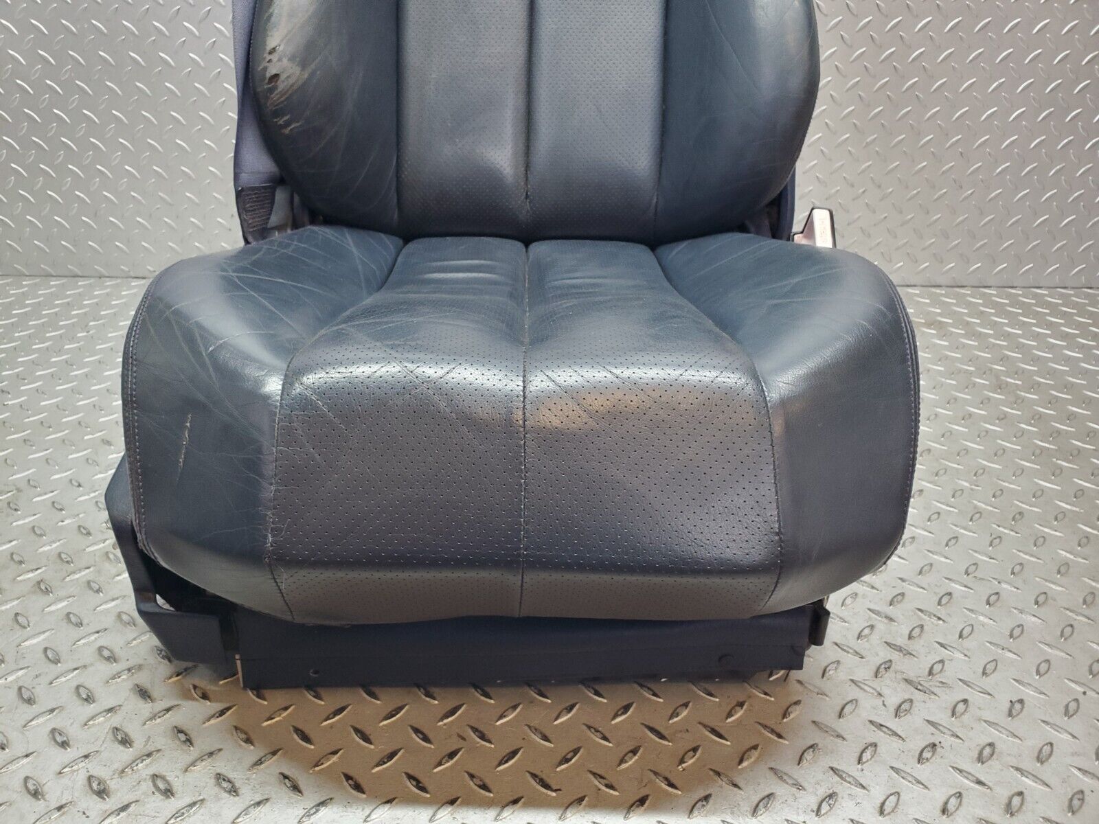 45168 Mercedes-Benz R129 300SL Coupe Electric Front Right Seat Leather Blue