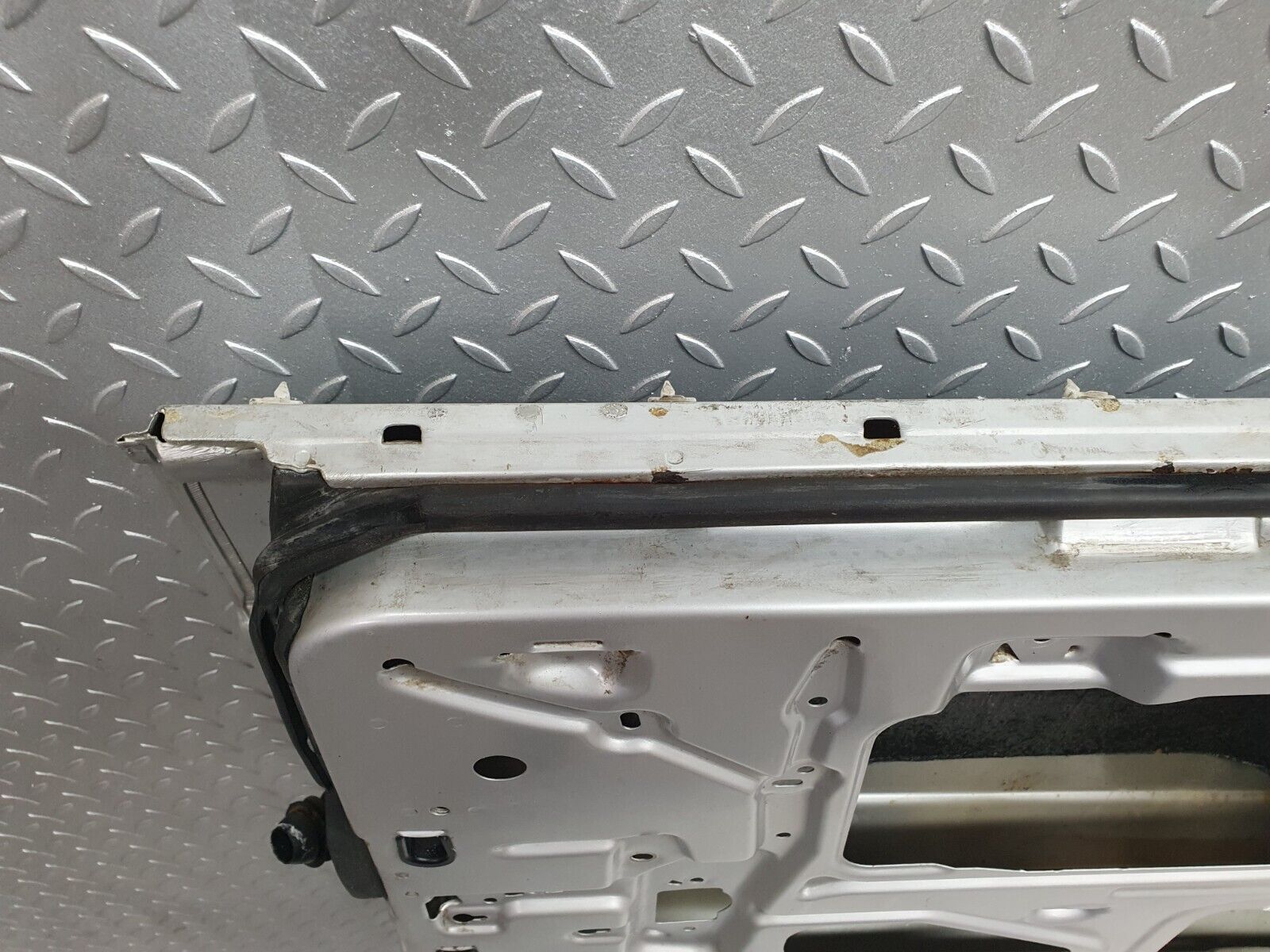 42972 Mercedes-Benz W201 190 Rear Left Door