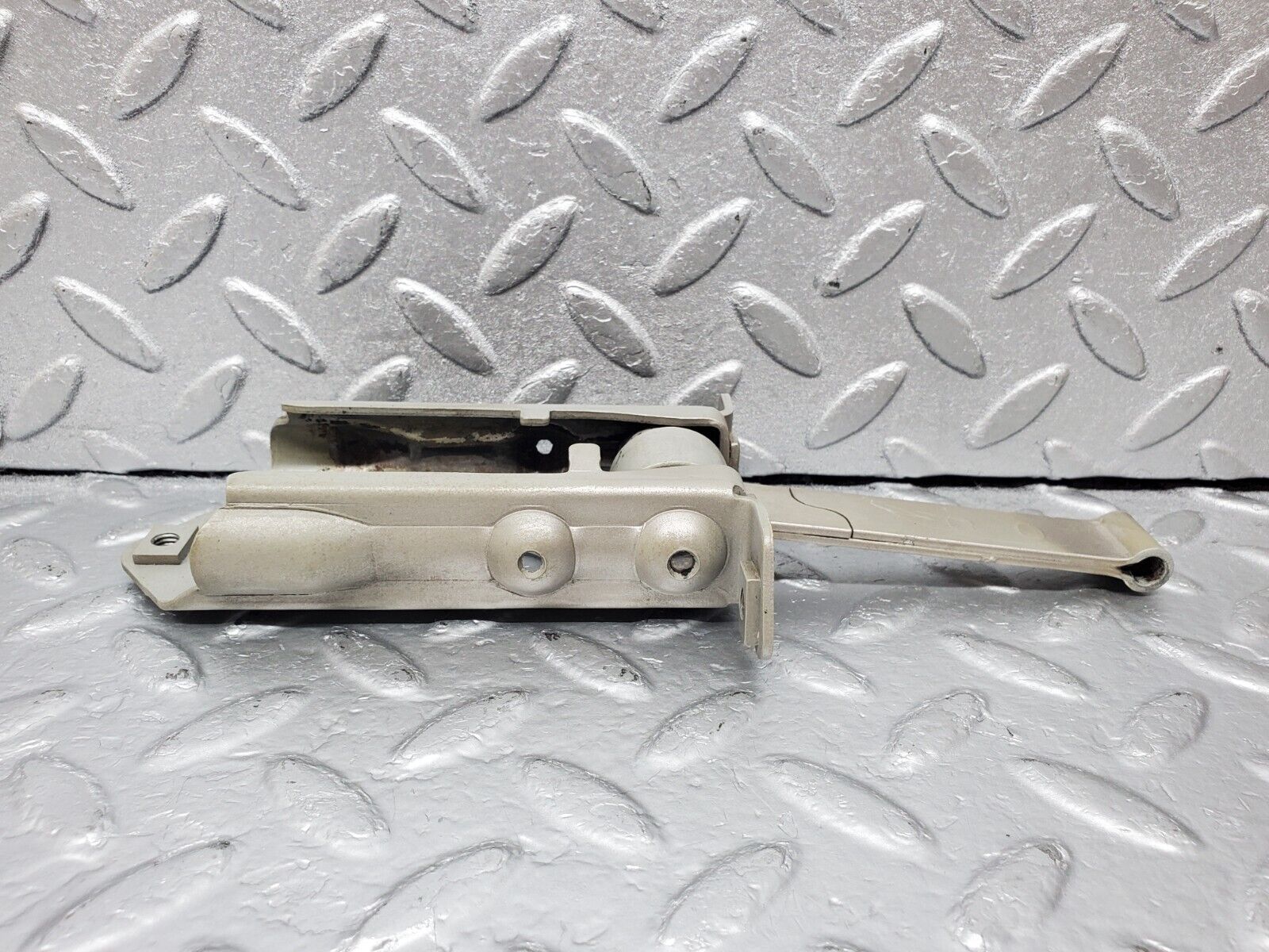 45550 Mercedes-Benz W126 420SE Door Safety Check Strap