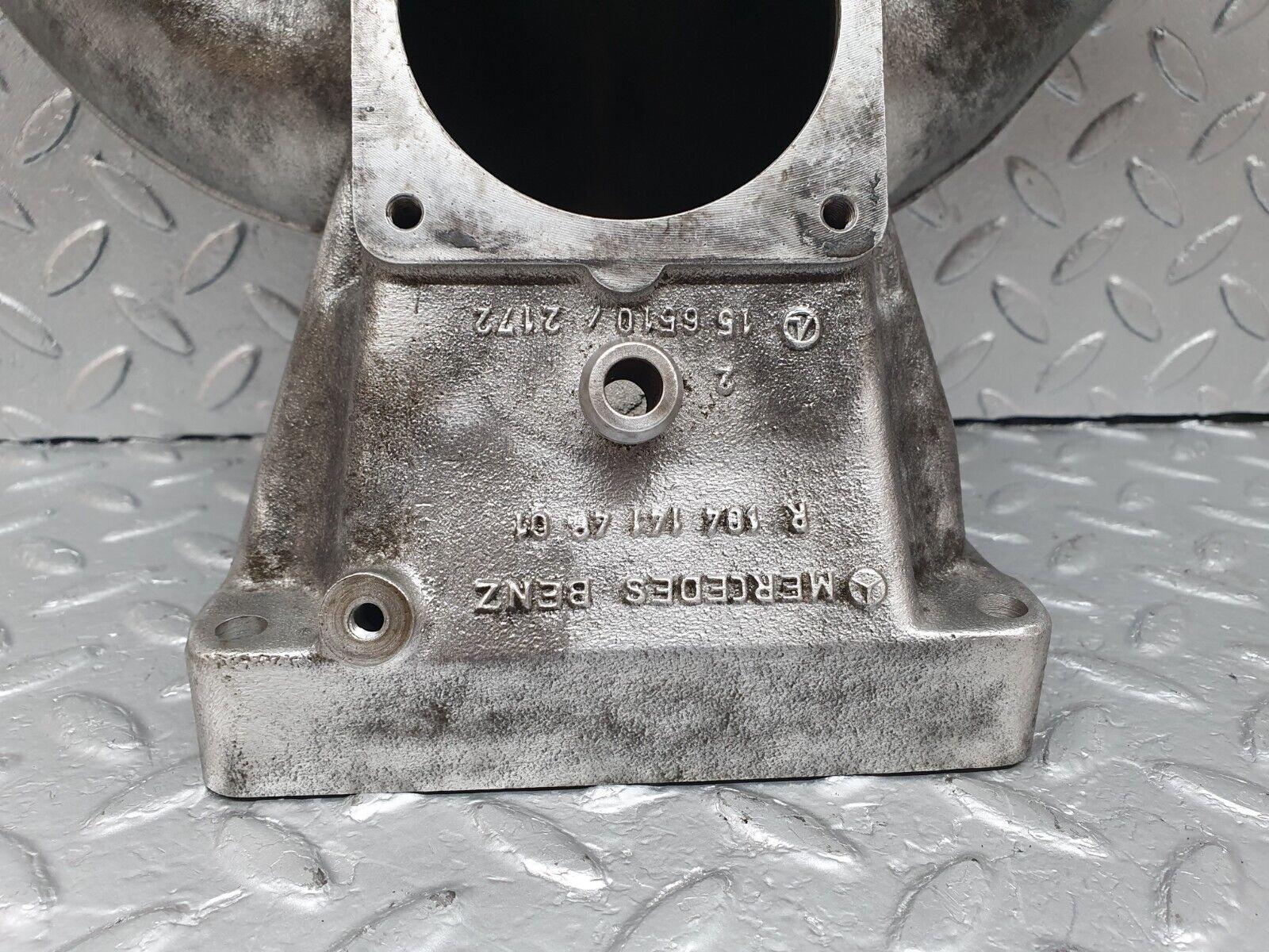 42567 Mercedes-Benz R129 320SL Coupe Air Intake Manifold 1041414801