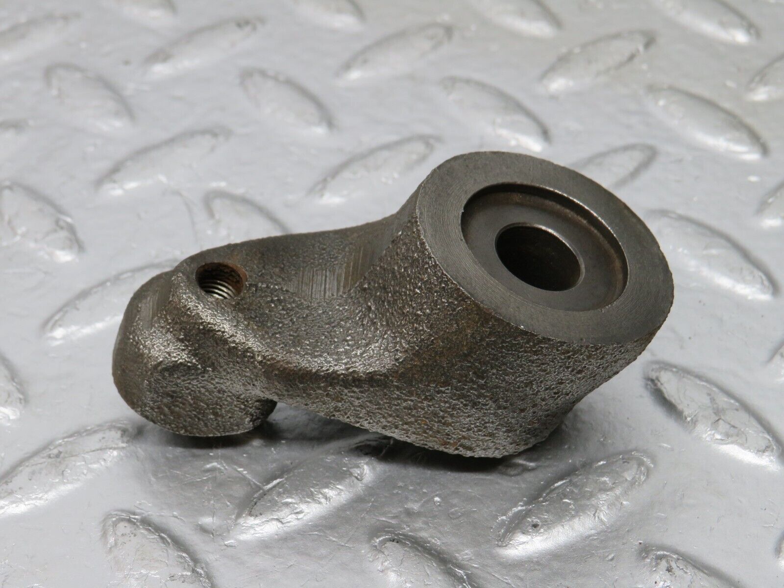 32975 Mercedes-Benz C107 R107 Air Conditioning Compressor Holder 1161320140