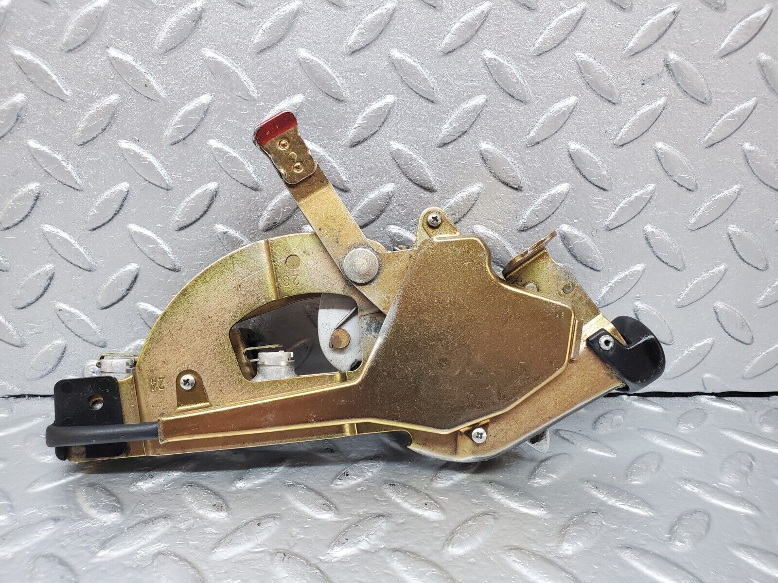 44983 Mercedes-Benz R129 300SL Coupe Rear Left Roof Lock Mechanism 1298000574