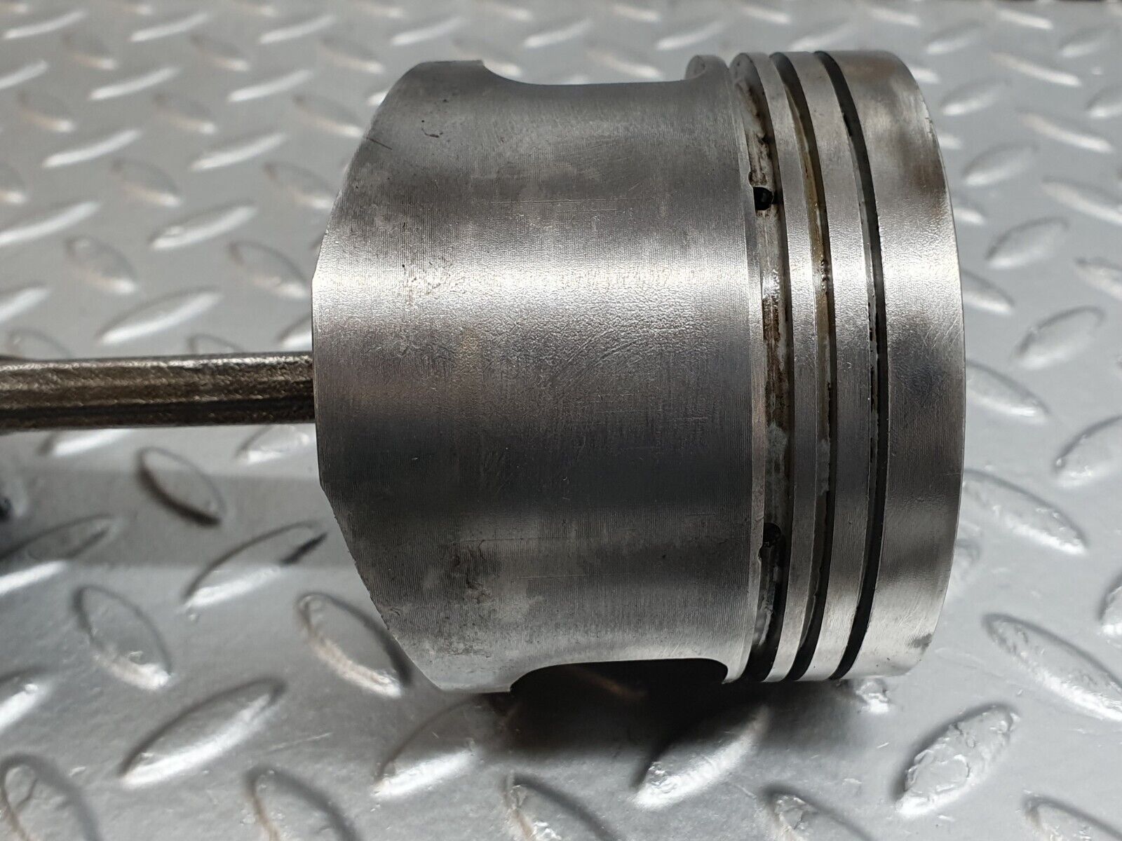 43078 Mercedes-Benz W123 Piston With Connecting Rod 95.485 mm 1020381