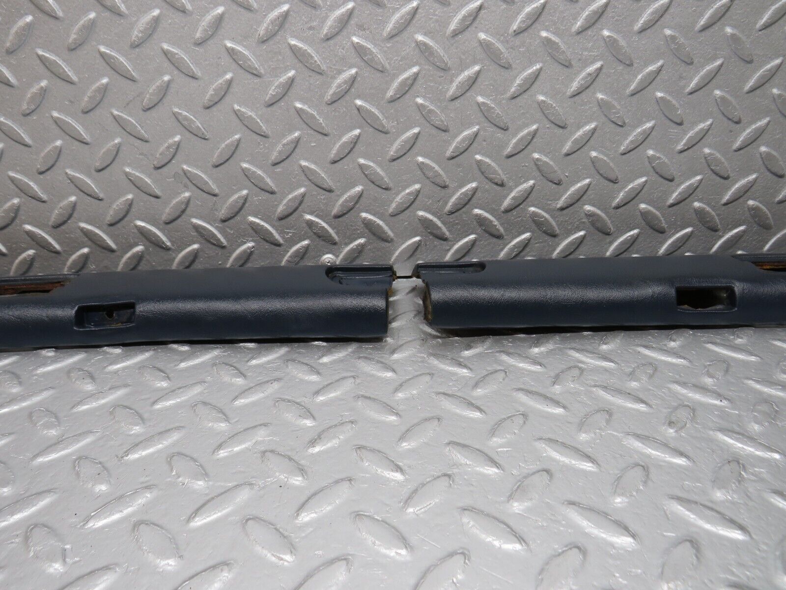 39081 Mercedes-Benz R107 500SL Headlining Roof Panel Blue Left Right