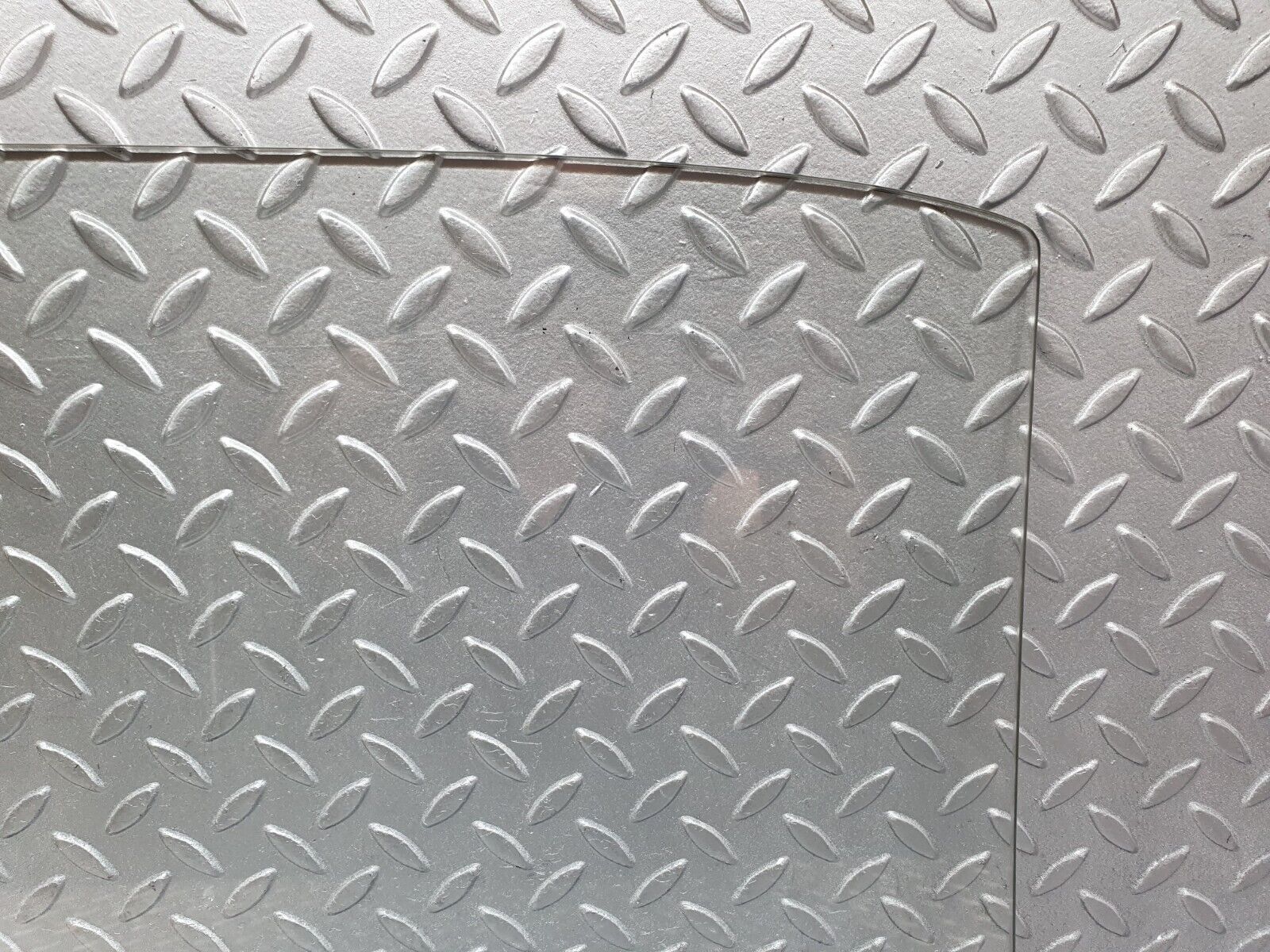 43221 Mercedes-Benz W108 280SE Rear Right Door Window Glass