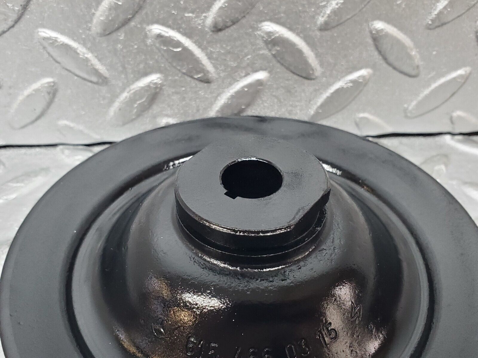 44479 Mercedes-Benz W123 280E Power Steering Pump Pulley 6154660315