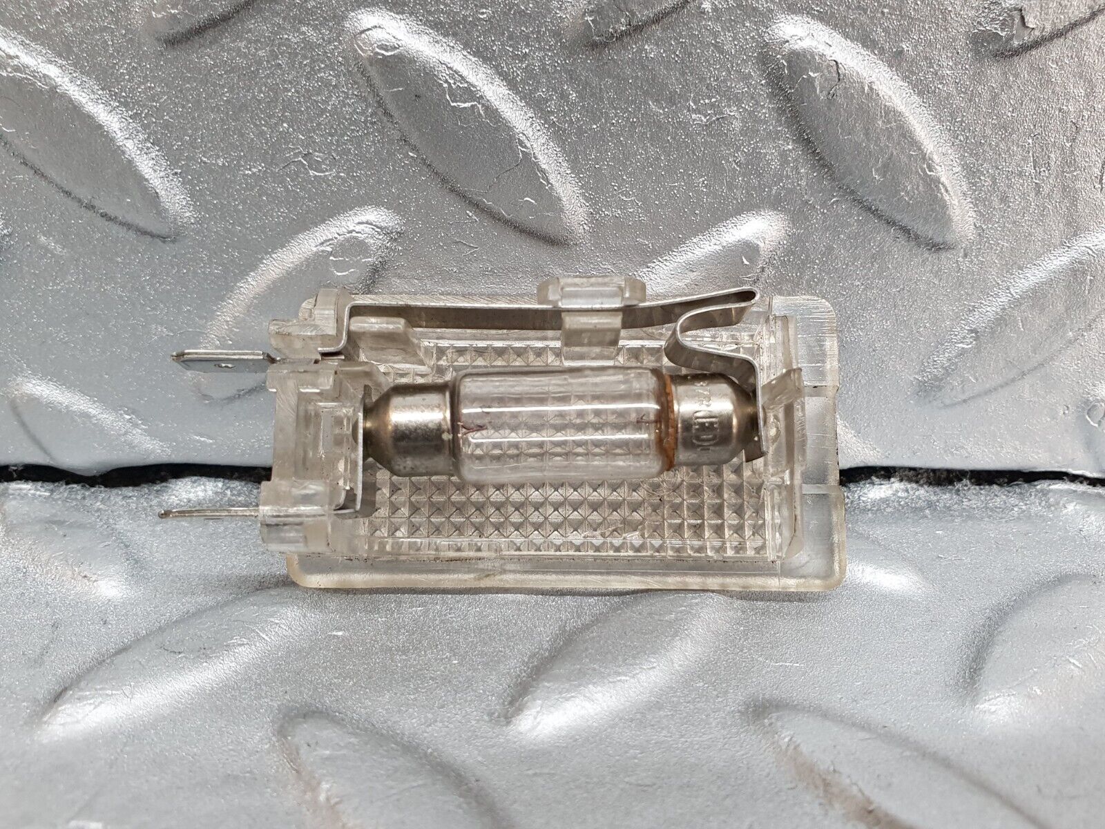 42044 Mercedes-Benz W202 C200 Glove Box Light 1268201301