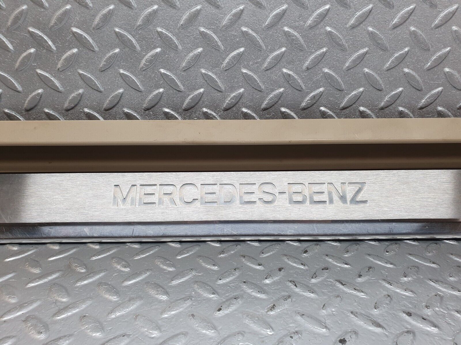 42445 Mercedes-Benz R129 320SL Coupe Left Door Sill Beige 1296800335
