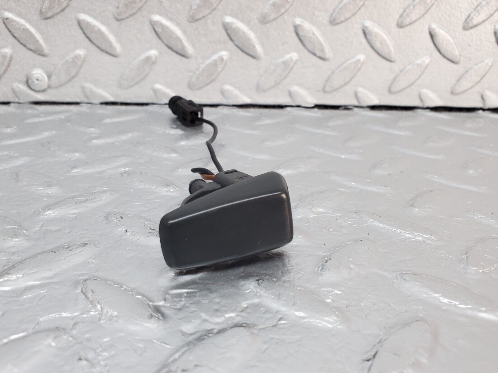 45232 Mercedes-Benz R129 300SL Coupe Windscreen Washer Nozzle 0155459928