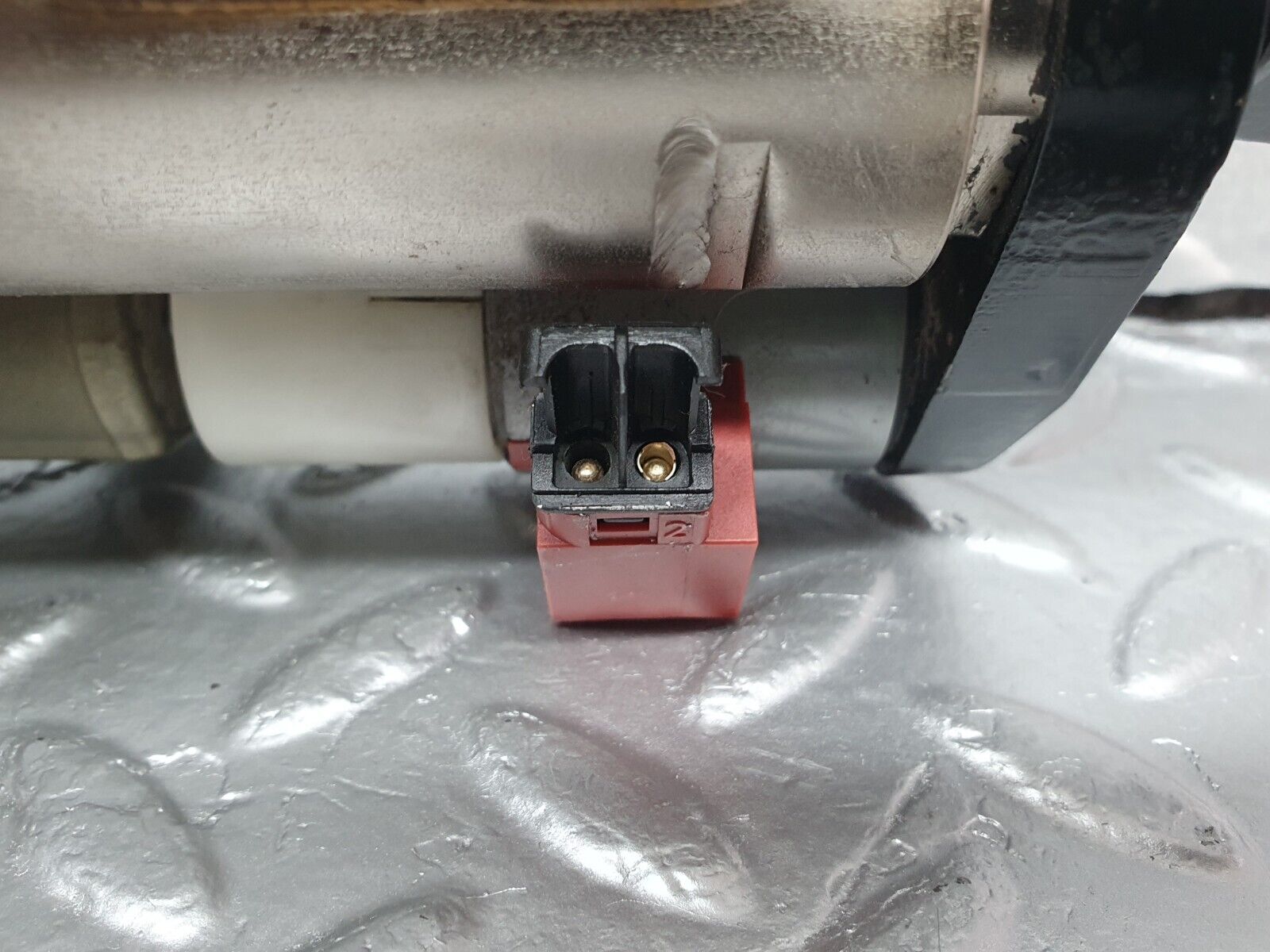 42150 Mercedes-Benz R129 320SL Coupe Roll Bar Hydraulic Cylinder Right 1298600435