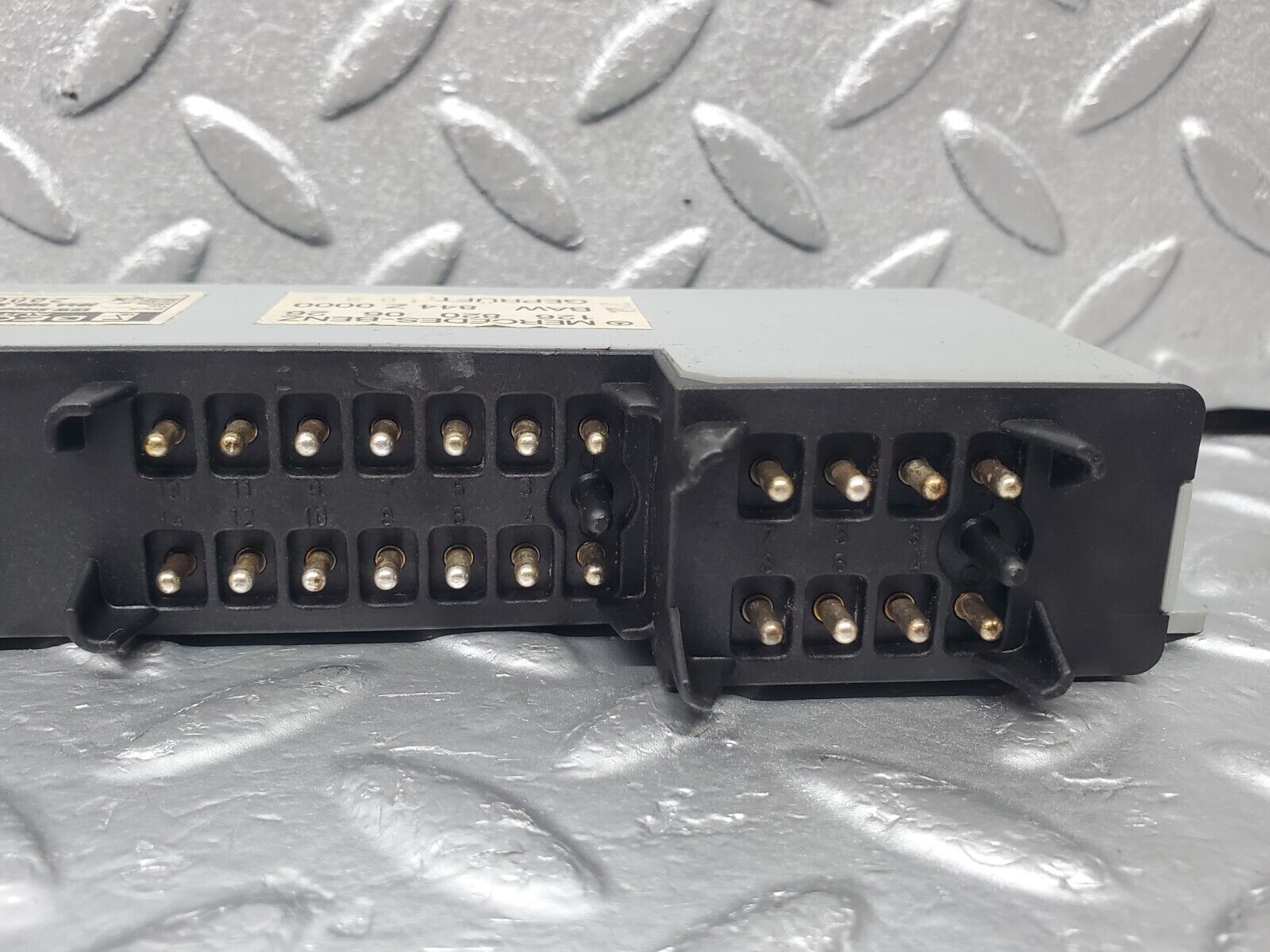 45548 Mercedes-Benz W126 420SE Alarm Control Module Unit 1268200626