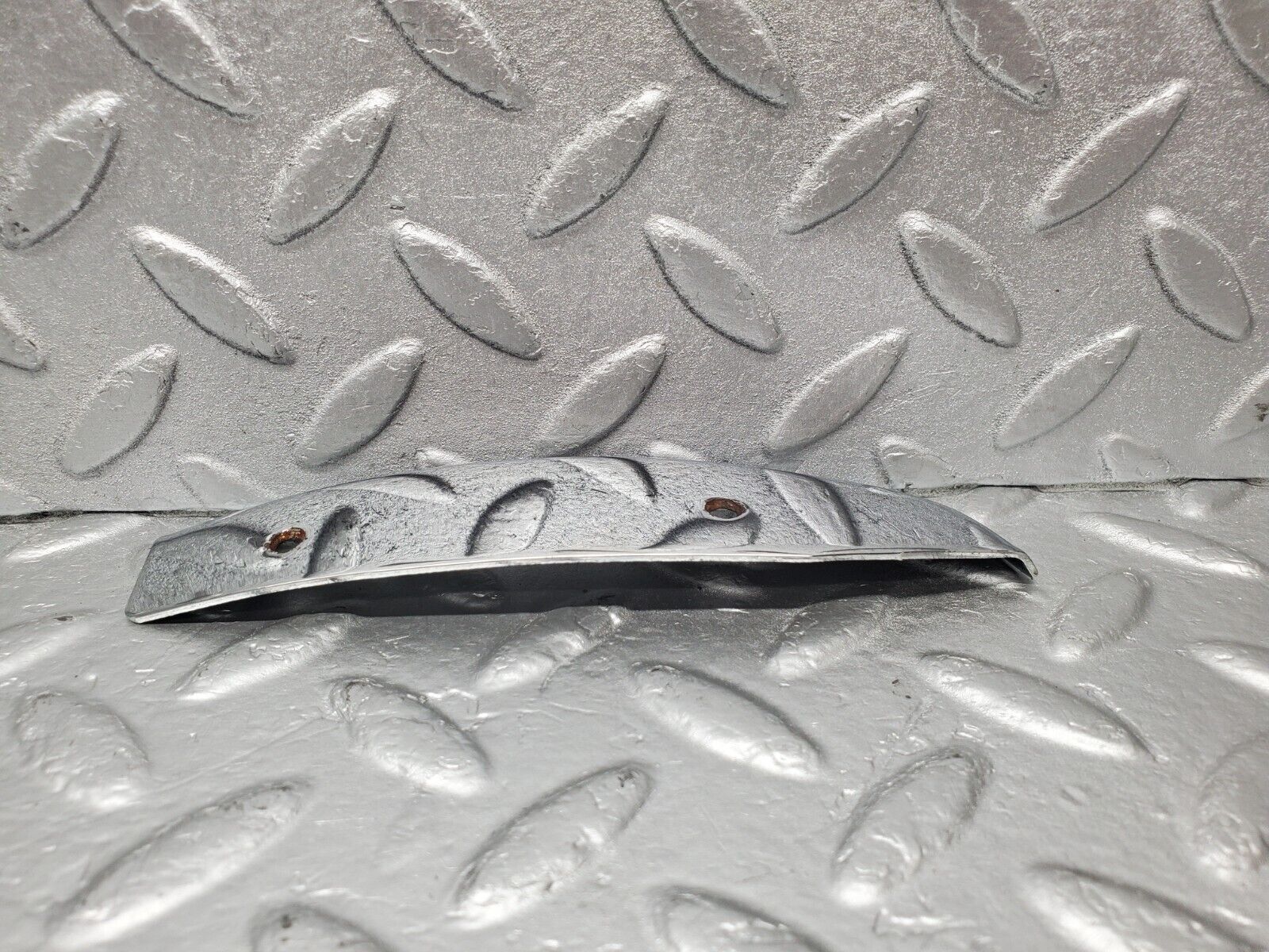 46534 Mercedes-Benz C123 280CE Coupe Left Door Chrome Front Cover