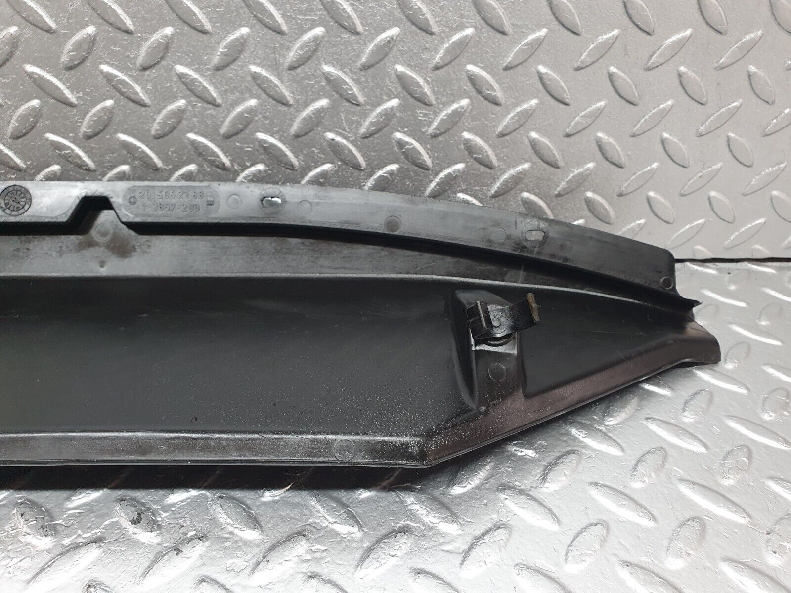 42726 Mercedes-Benz W201 190 2.0L Radiator Cover Panel 2015052288