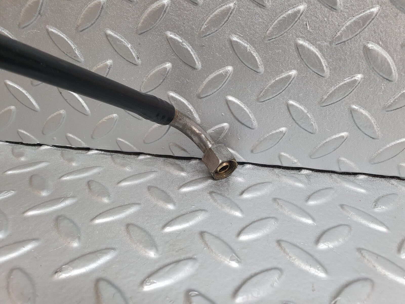 42587 Mercedes-Benz R129 320SL Coupe Brake Servo Vacuum Pipe