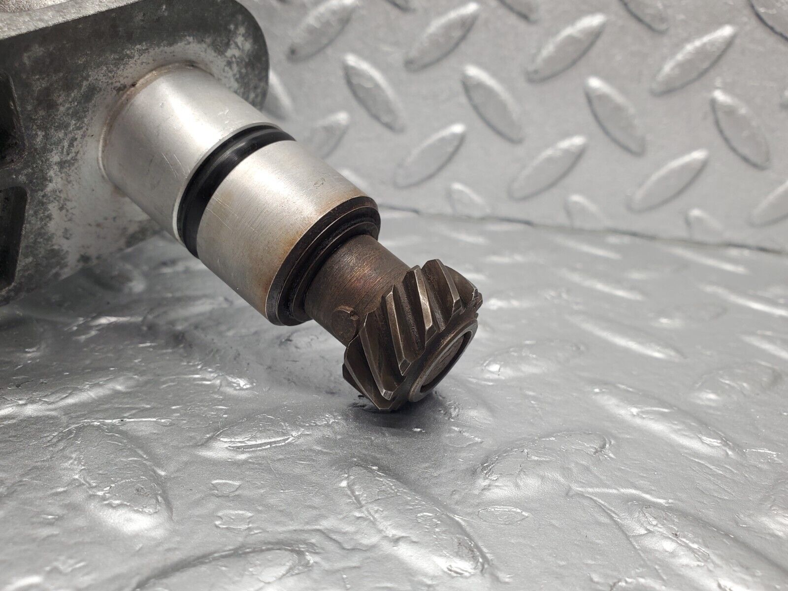 46031 Mercedes-Benz W126 420SE Ignition Distributor Bosch 0031584401 0237505009