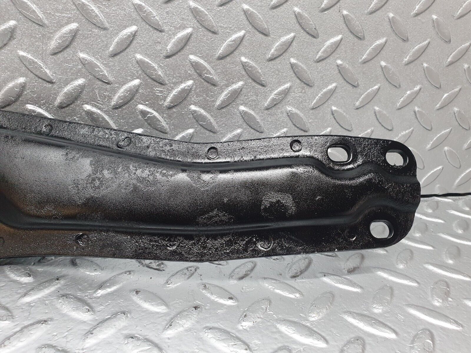 43511 Mercedes-Benz C126 380SEC Coupe Gearbox Mount Bracket